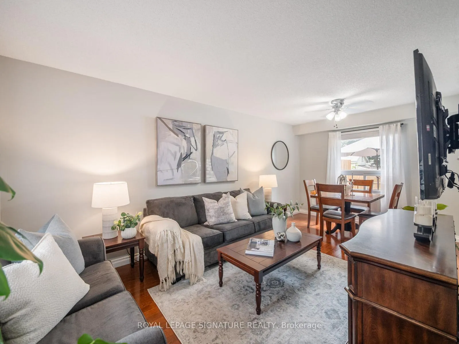 Photo 7 of 13 Hillhurst Crescent, Clarington, Courtice — HOMEH