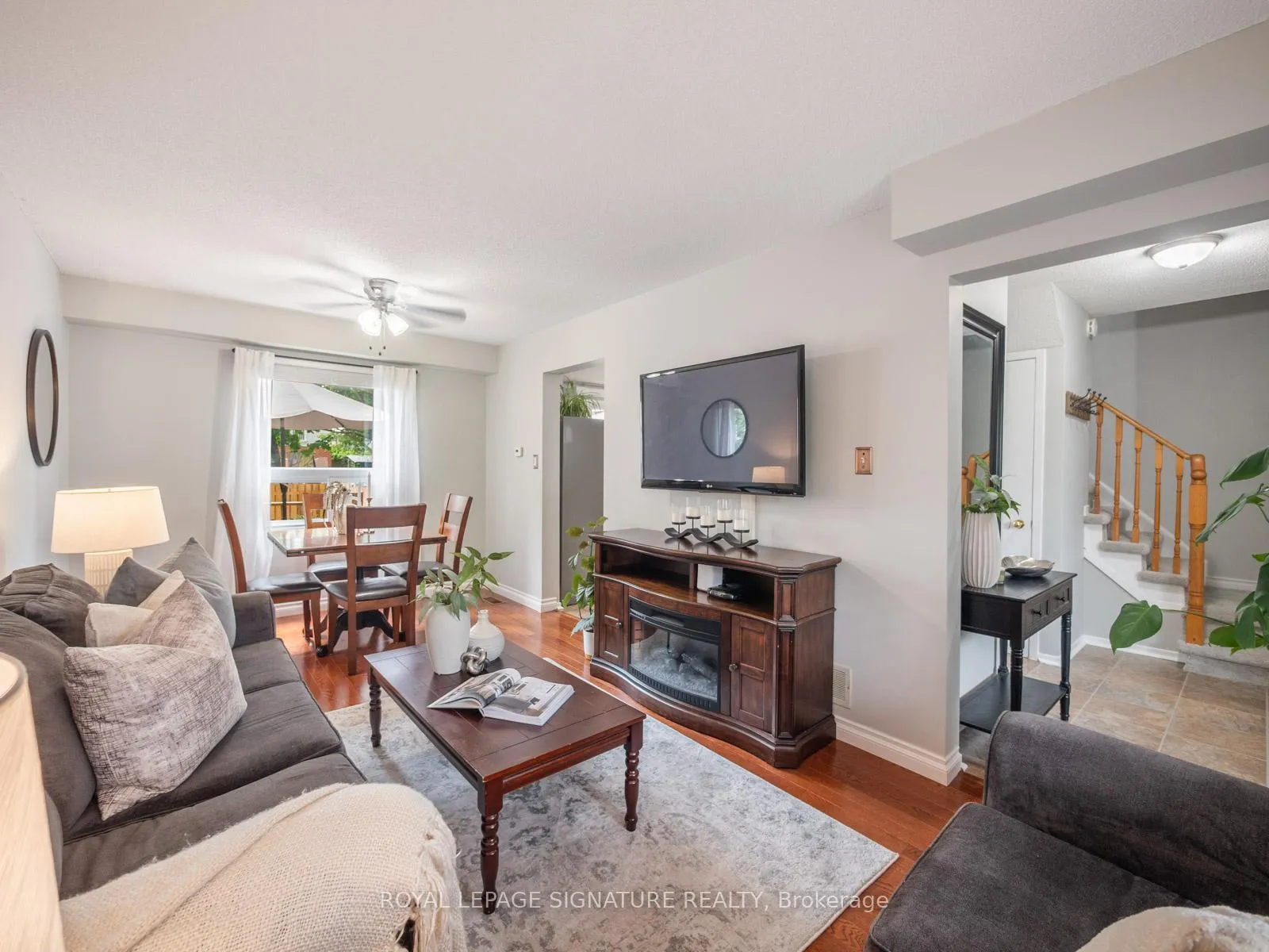 Photo 8 of 13 Hillhurst Crescent, Clarington, Courtice — HOMEH
