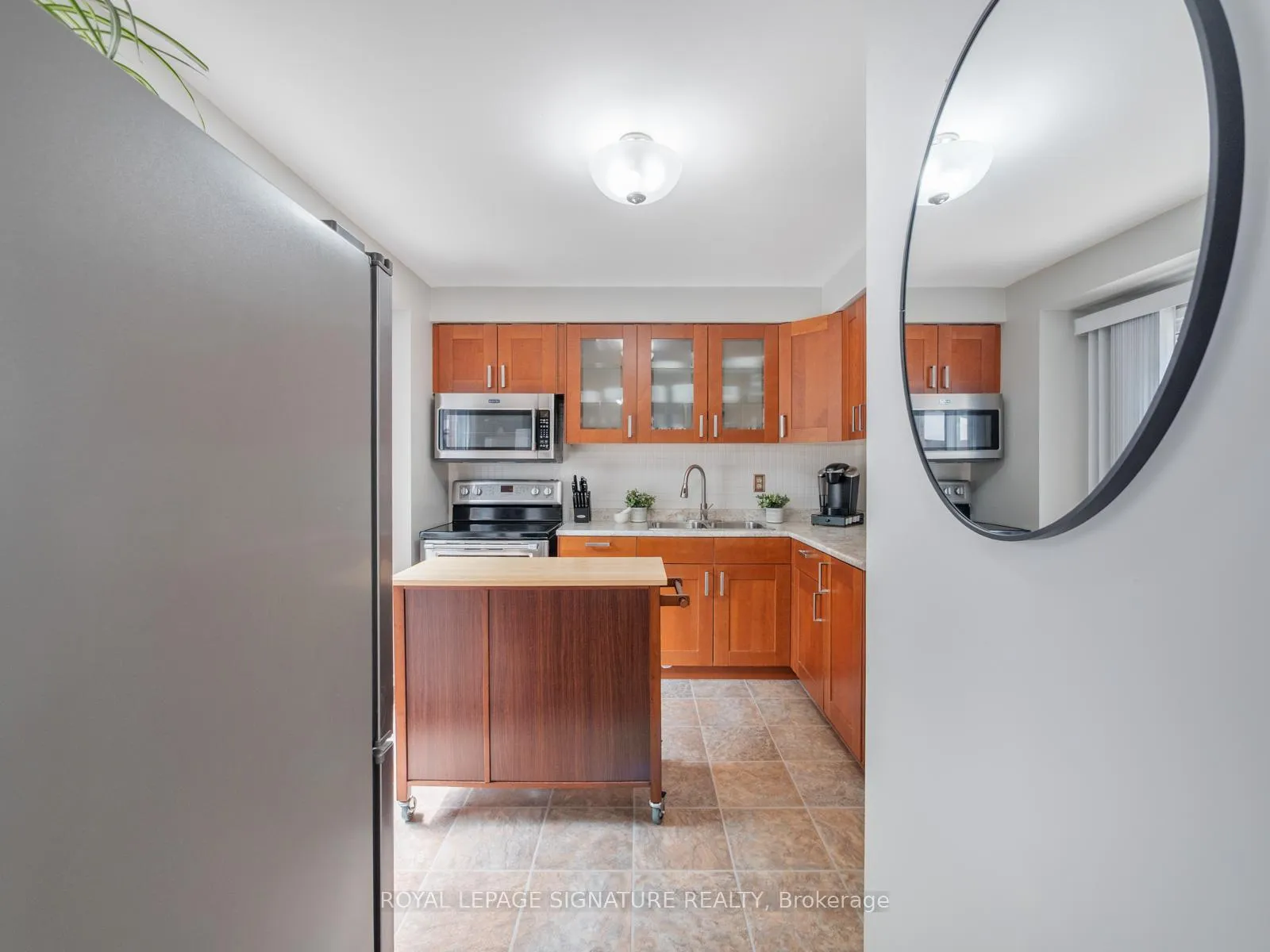 Photo 15 of 13 Hillhurst Crescent, Clarington, Courtice — HOMEH