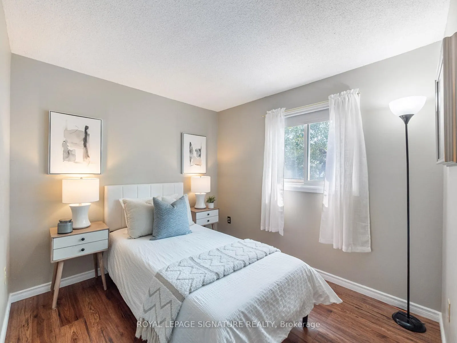 Photo 27 of 13 Hillhurst Crescent, Clarington, Courtice — HOMEH