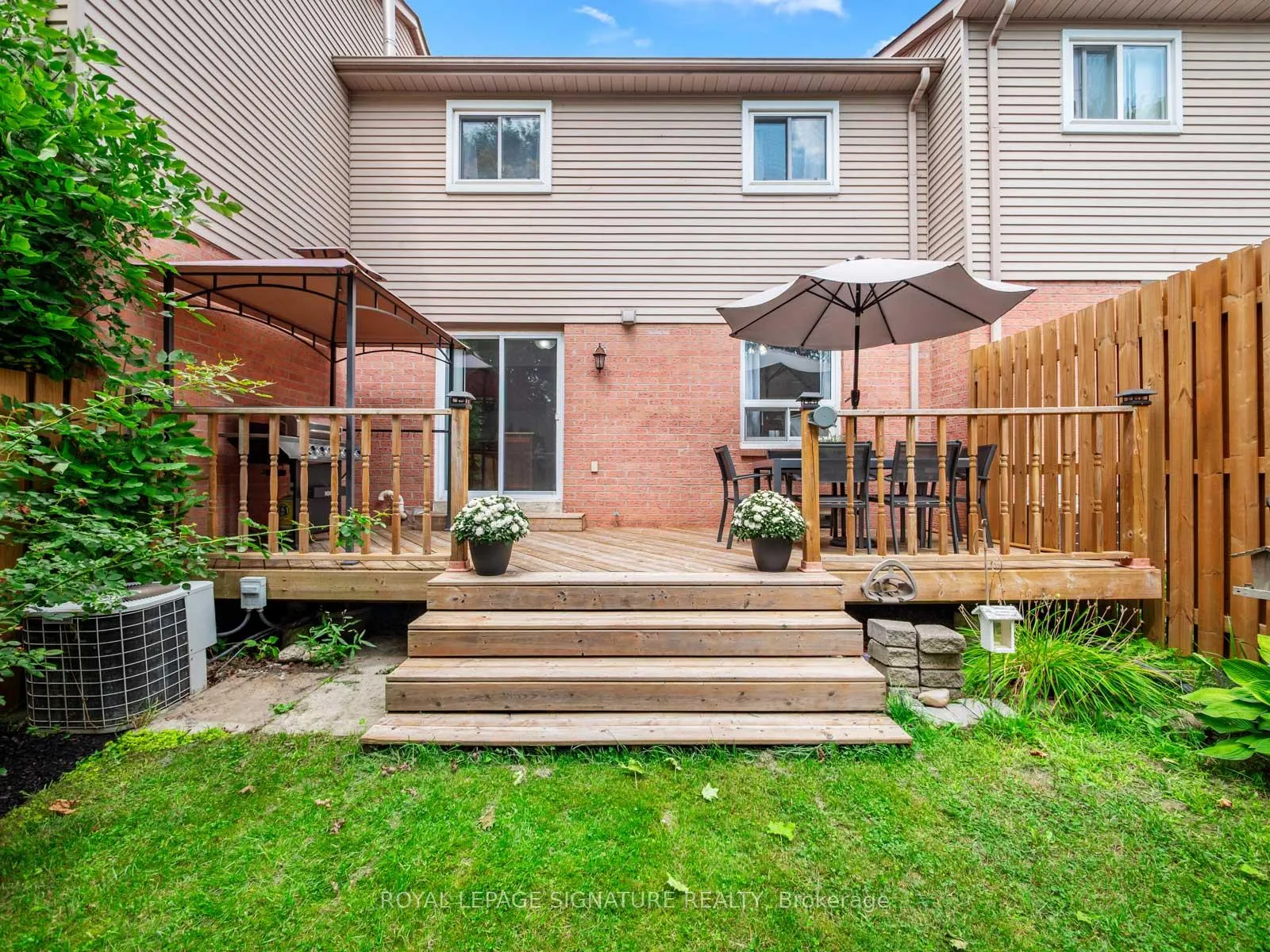 Photo 40 of 13 Hillhurst Crescent, Clarington, Courtice — HOMEH