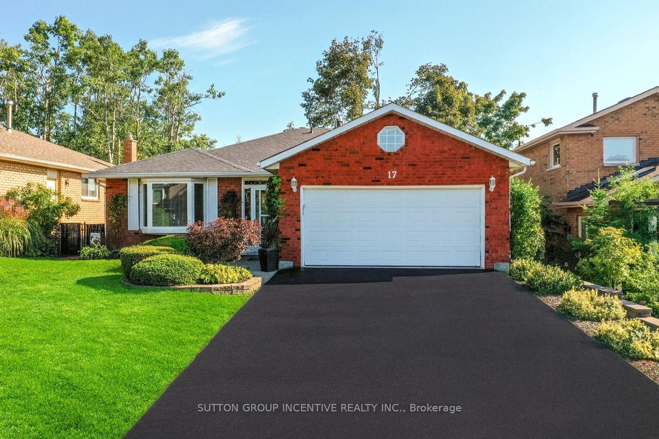 Photo 1 of 17 Kenny Crescent, Barrie, Letitia Heights — HOMEH