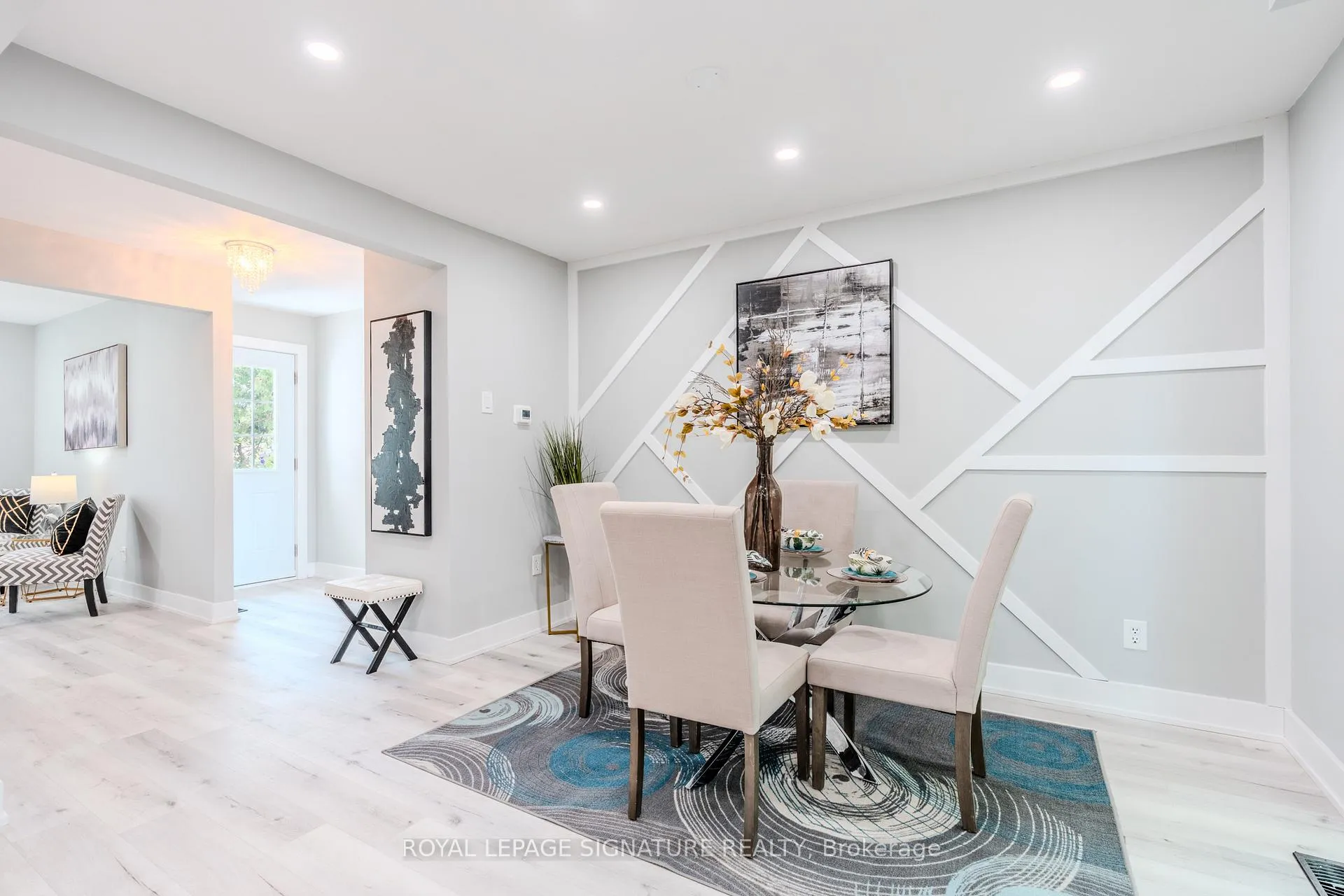 Photo 7 of 10 Grassmere Court, Oshawa, Lakeview — HOMEH