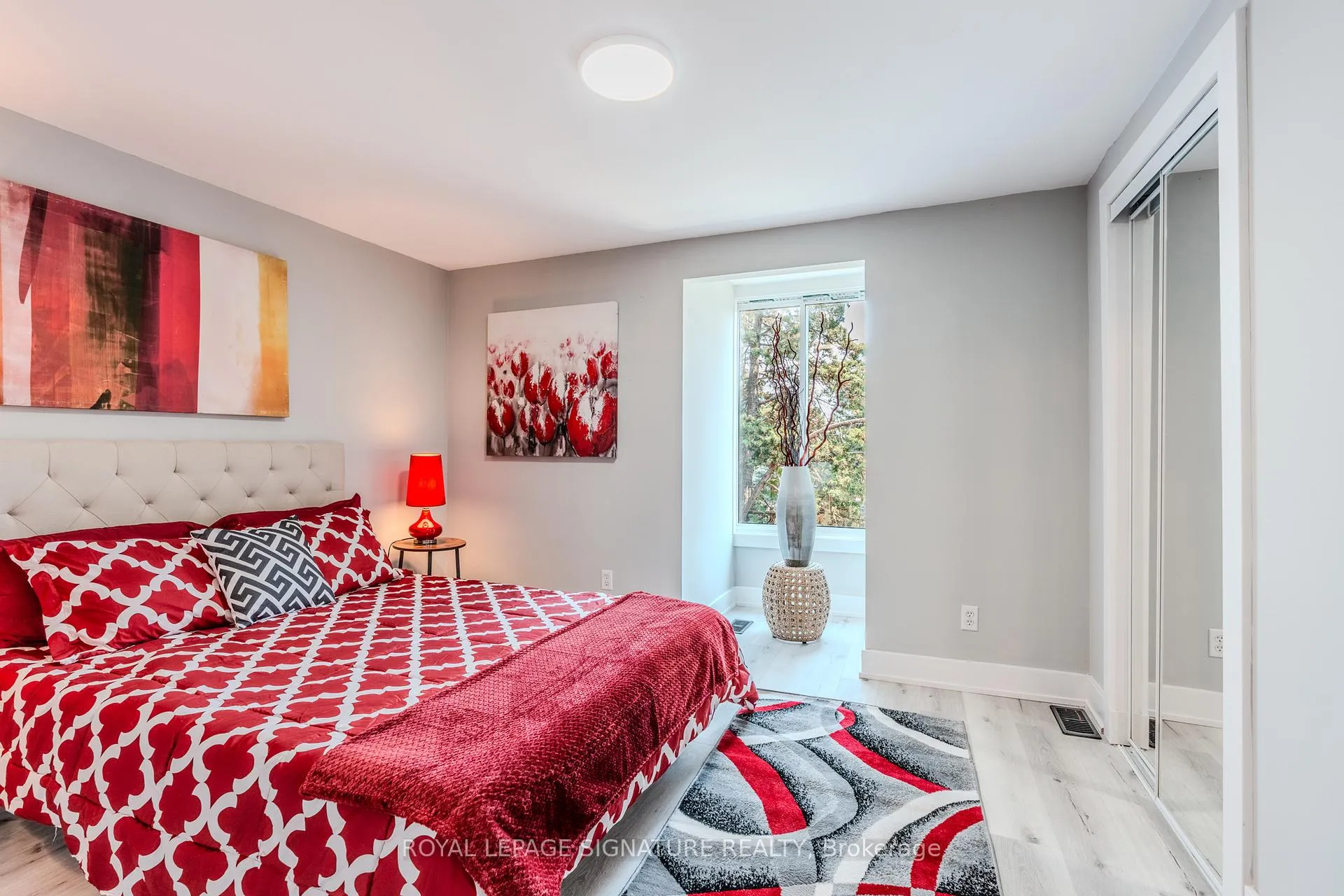 Photo 13 of 10 Grassmere Court, Oshawa, Lakeview — HOMEH