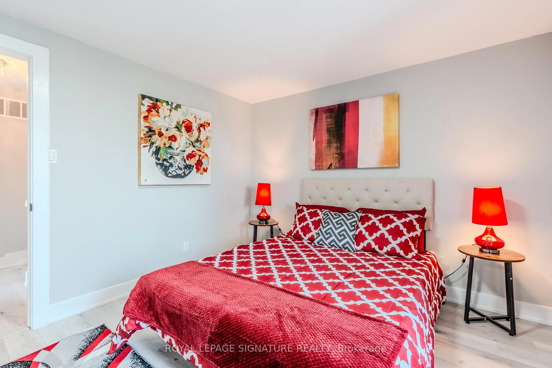 Photo 14 of 10 Grassmere Court, Oshawa, Lakeview — HOMEH