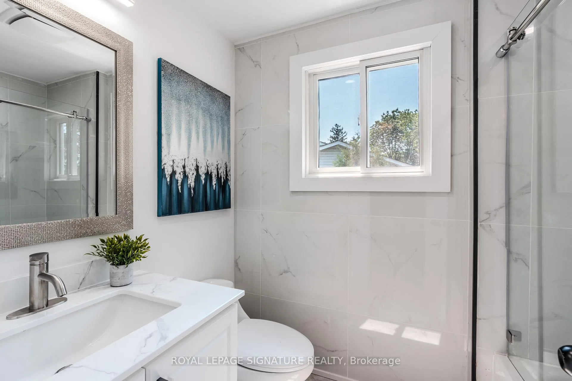 Photo 17 of 10 Grassmere Court, Oshawa, Lakeview — HOMEH