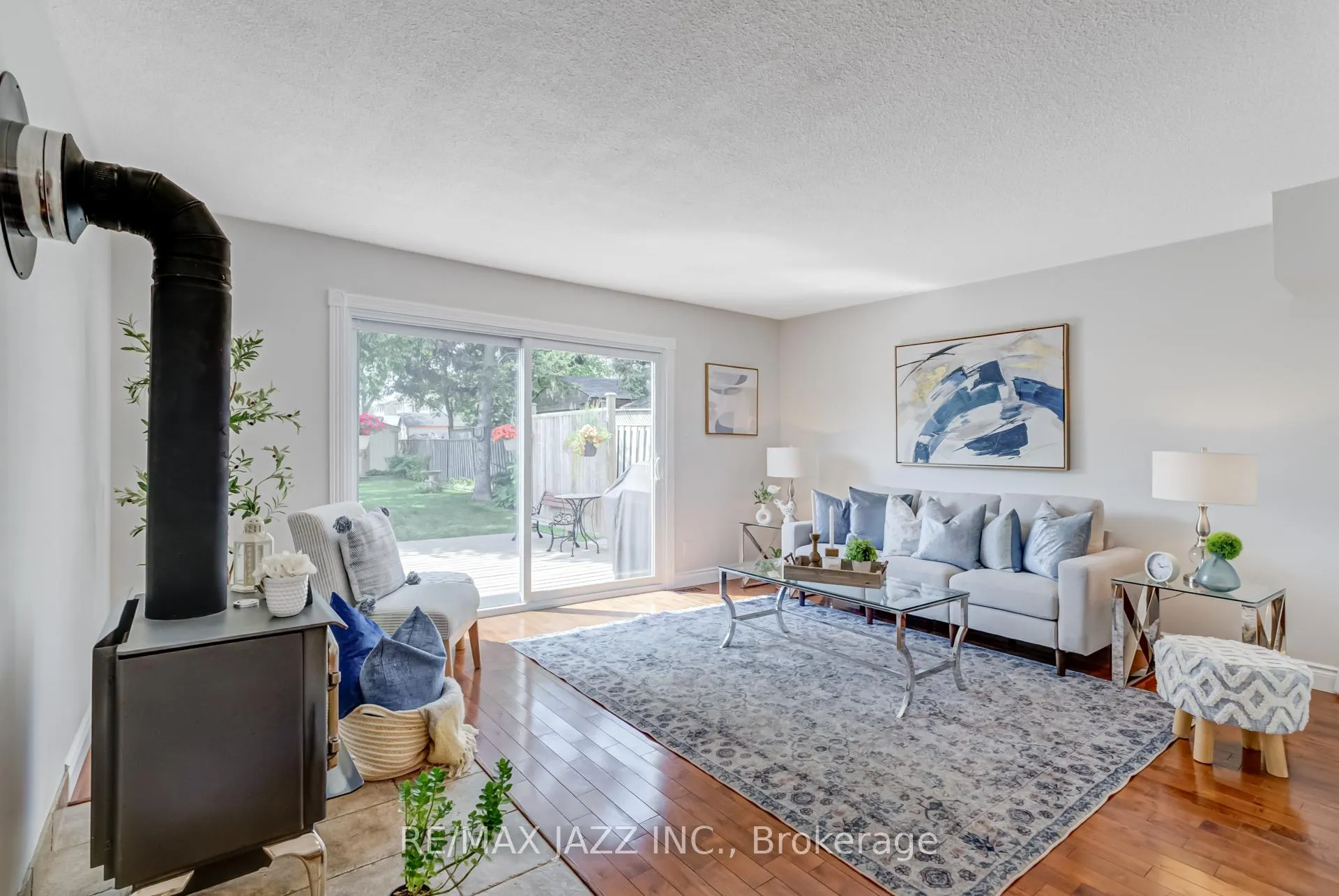 Photo 11 of 1352 Wecker Drive, Oshawa, Lakeview — HOMEH