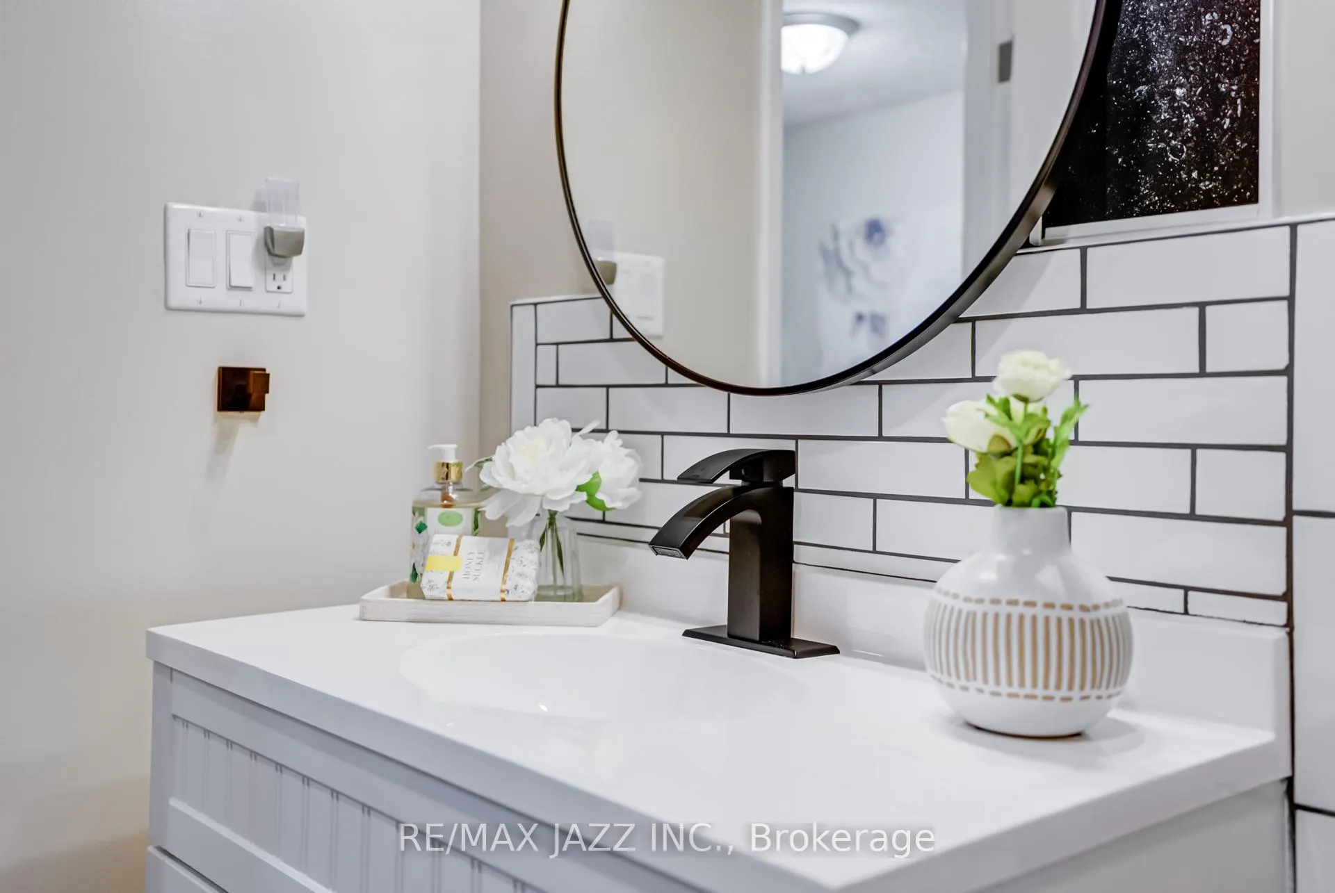 Photo 20 of 1352 Wecker Drive, Oshawa, Lakeview — HOMEH