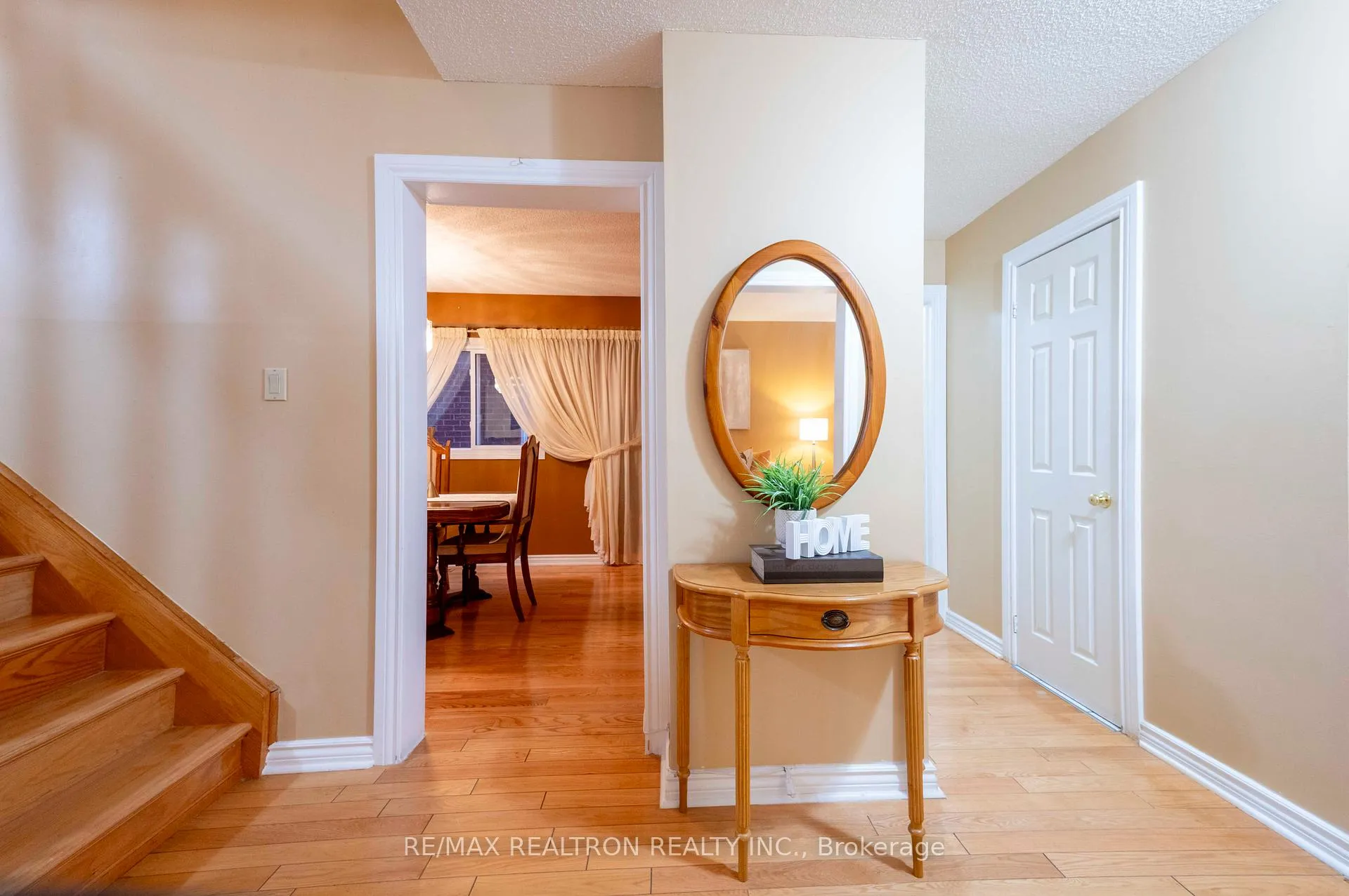 Photo 6 of 18 Turriff Crescent, Ajax, Central West — HOMEH