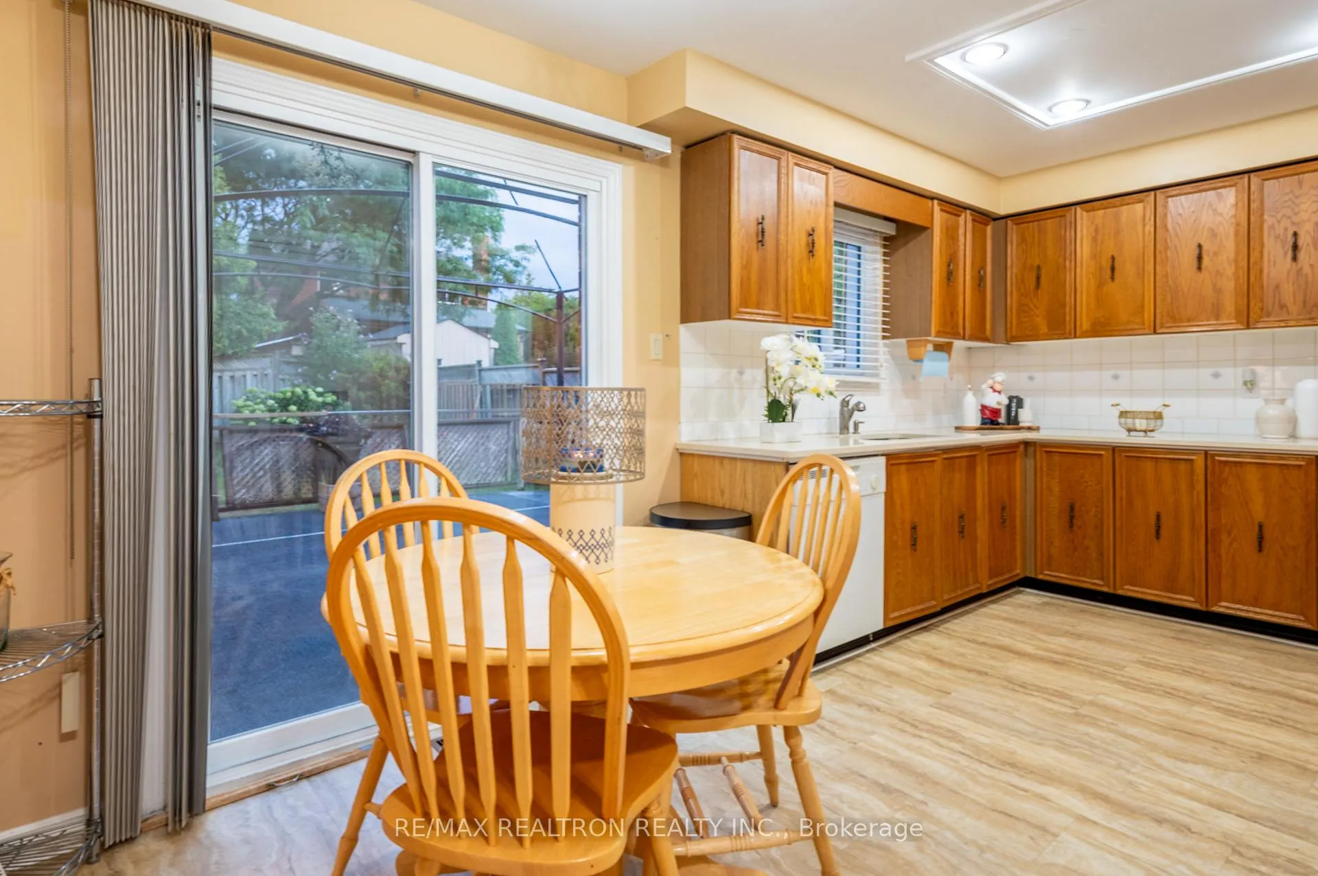 Photo 15 of 18 Turriff Crescent, Ajax, Central West — HOMEH