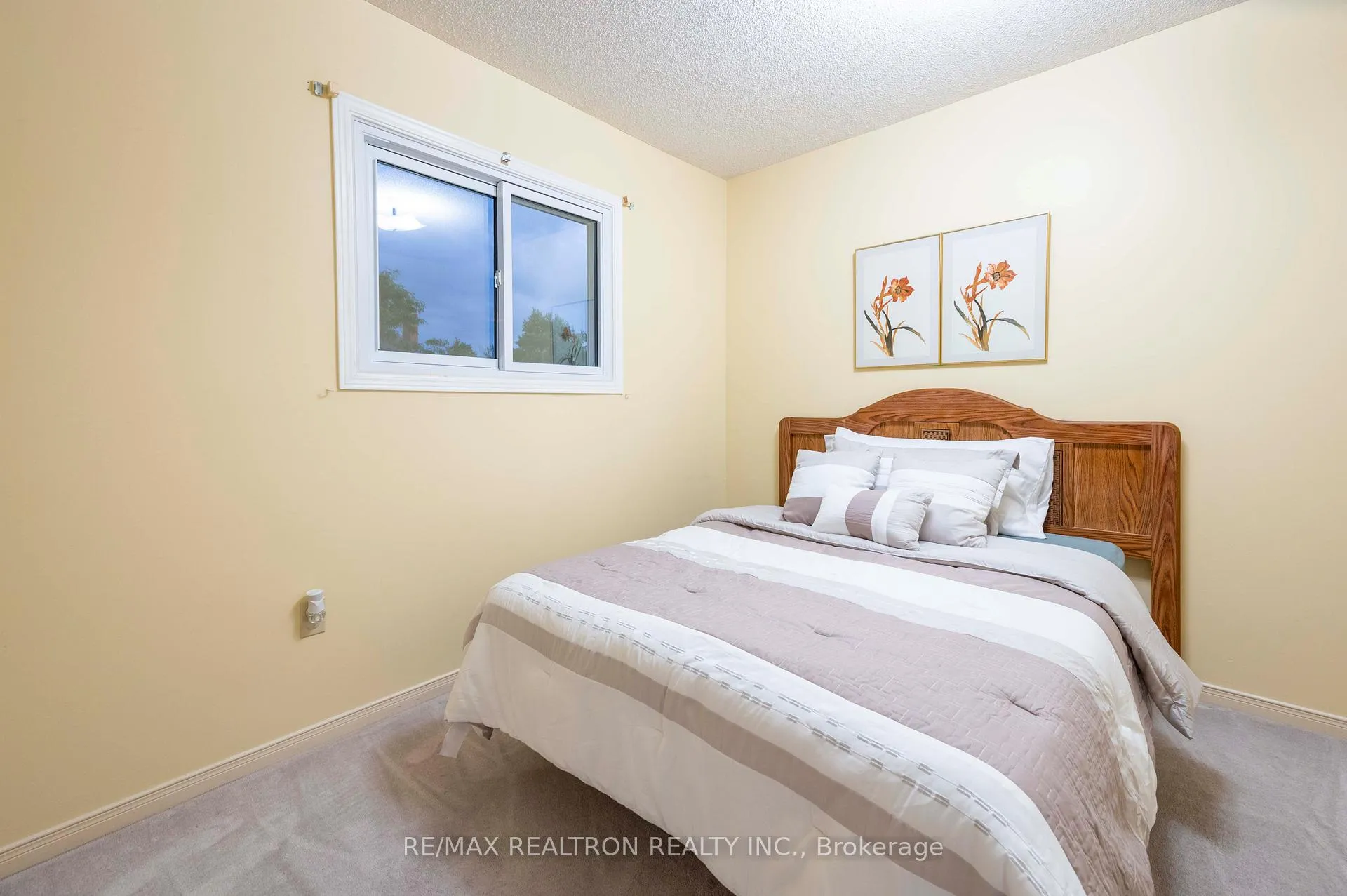 Photo 27 of 18 Turriff Crescent, Ajax, Central West — HOMEH