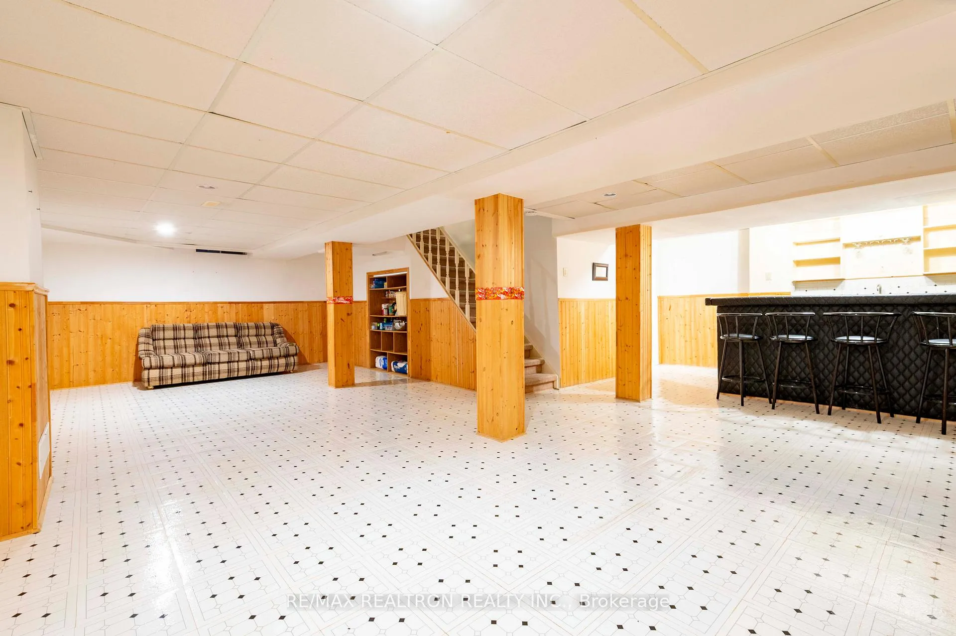 Photo 32 of 18 Turriff Crescent, Ajax, Central West — HOMEH