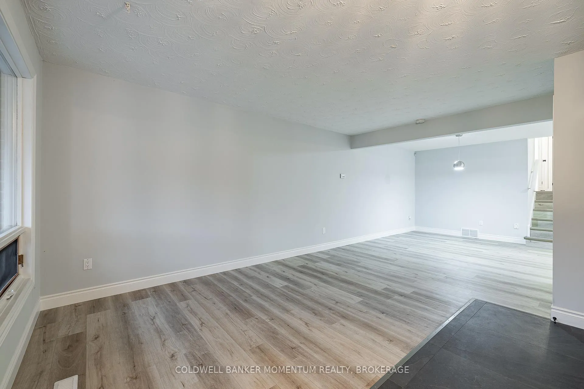 Photo 8 of 6680 Cropp Street, Niagara Falls, Morrison — HOMEH