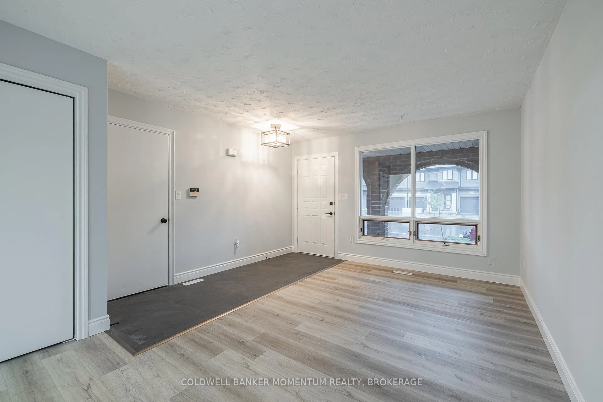 Photo 10 of 6680 Cropp Street, Niagara Falls, Morrison — HOMEH
