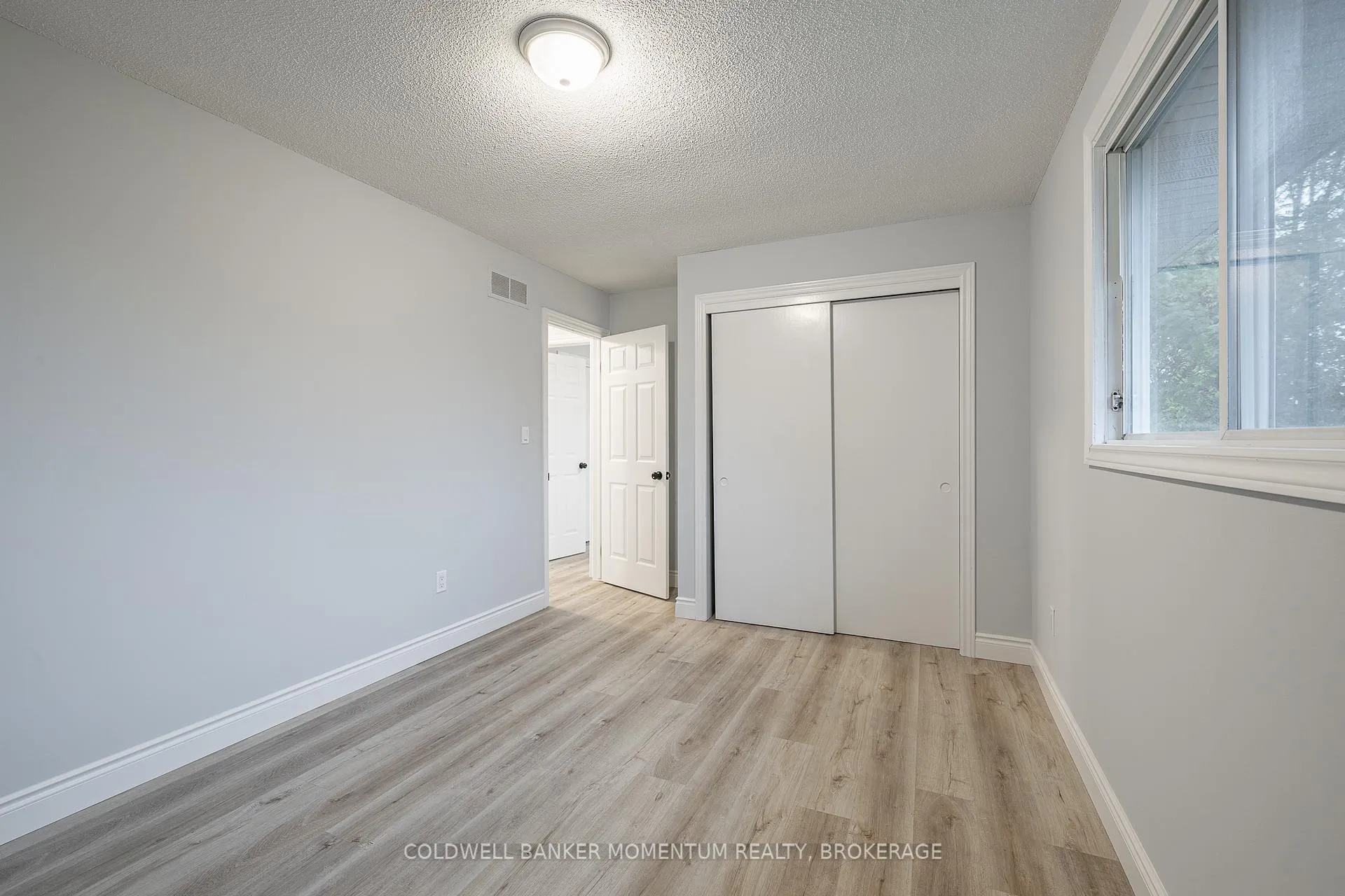 Photo 25 of 6680 Cropp Street, Niagara Falls, Morrison — HOMEH