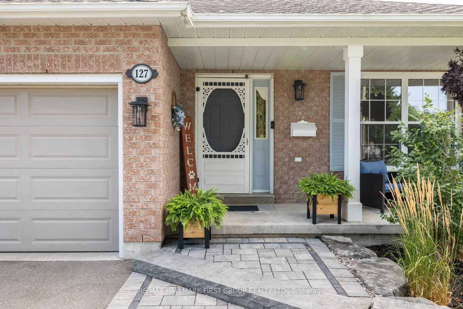 Photo 5 of 127 Rhonda Boulevard, Clarington, Bowmanville — HOMEH