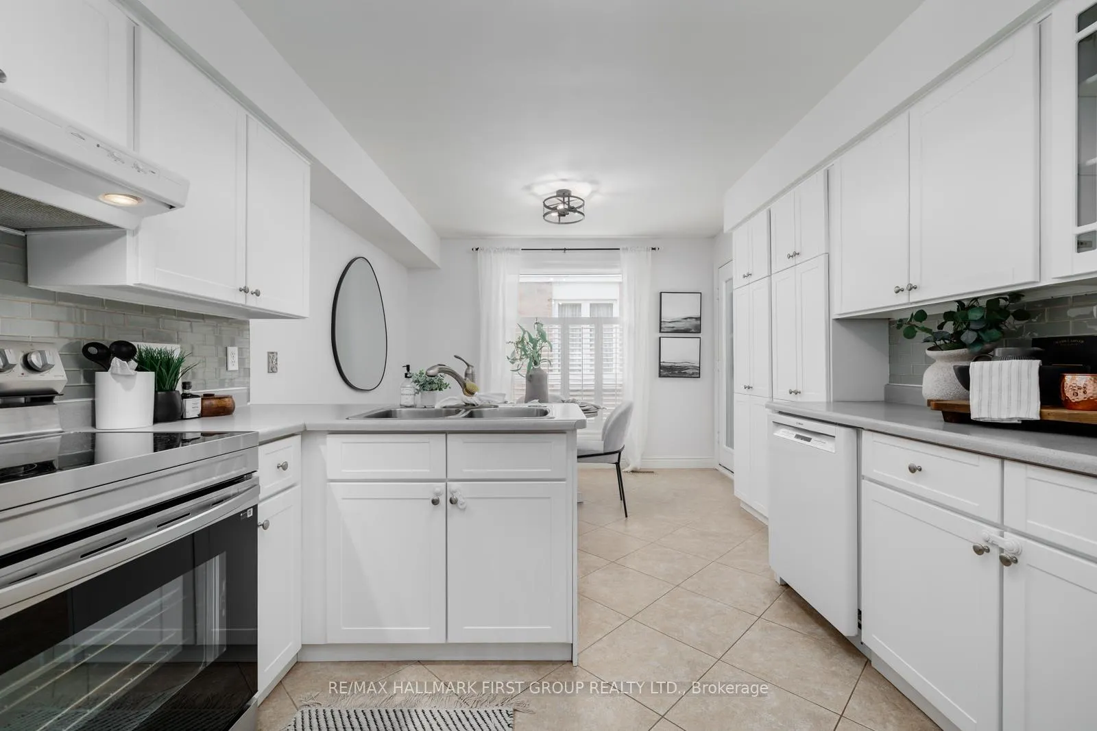 Photo 16 of 127 Rhonda Boulevard, Clarington, Bowmanville — HOMEH