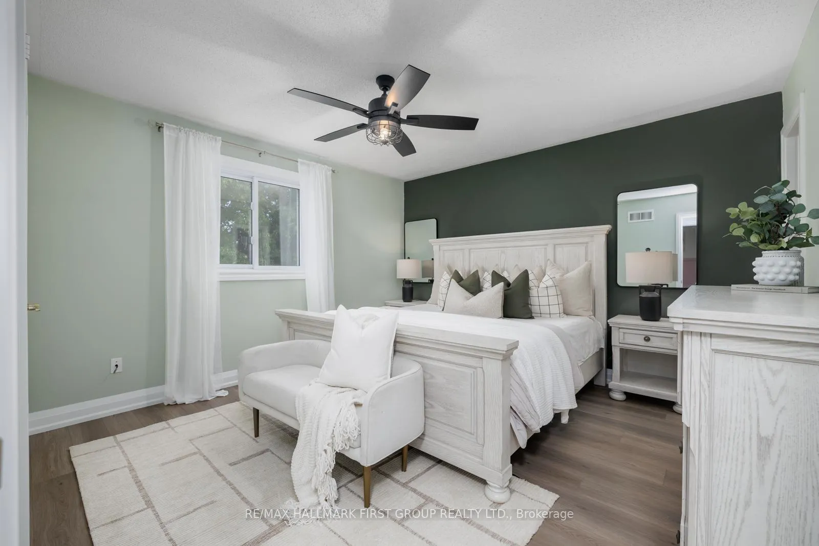 Photo 21 of 127 Rhonda Boulevard, Clarington, Bowmanville — HOMEH