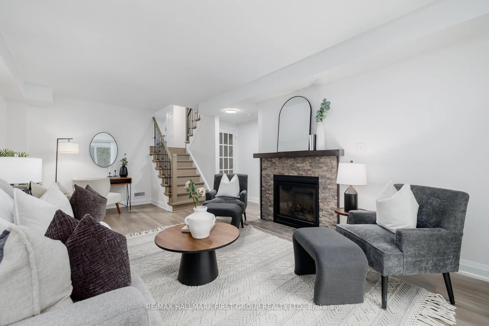 Photo 29 of 127 Rhonda Boulevard, Clarington, Bowmanville — HOMEH