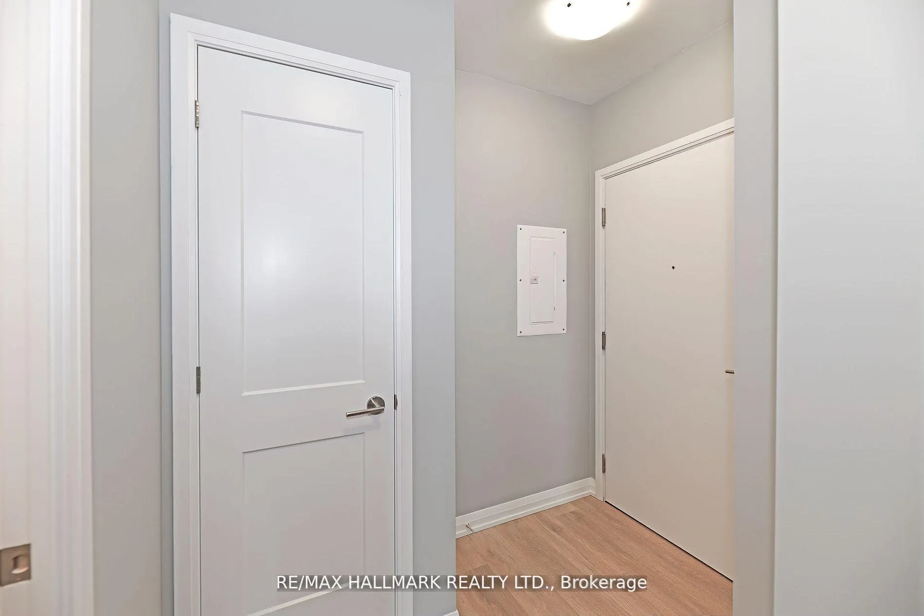 Photo 2 of Unit 906, 7895 Jane Street, Vaughan, Concord — HOMEH