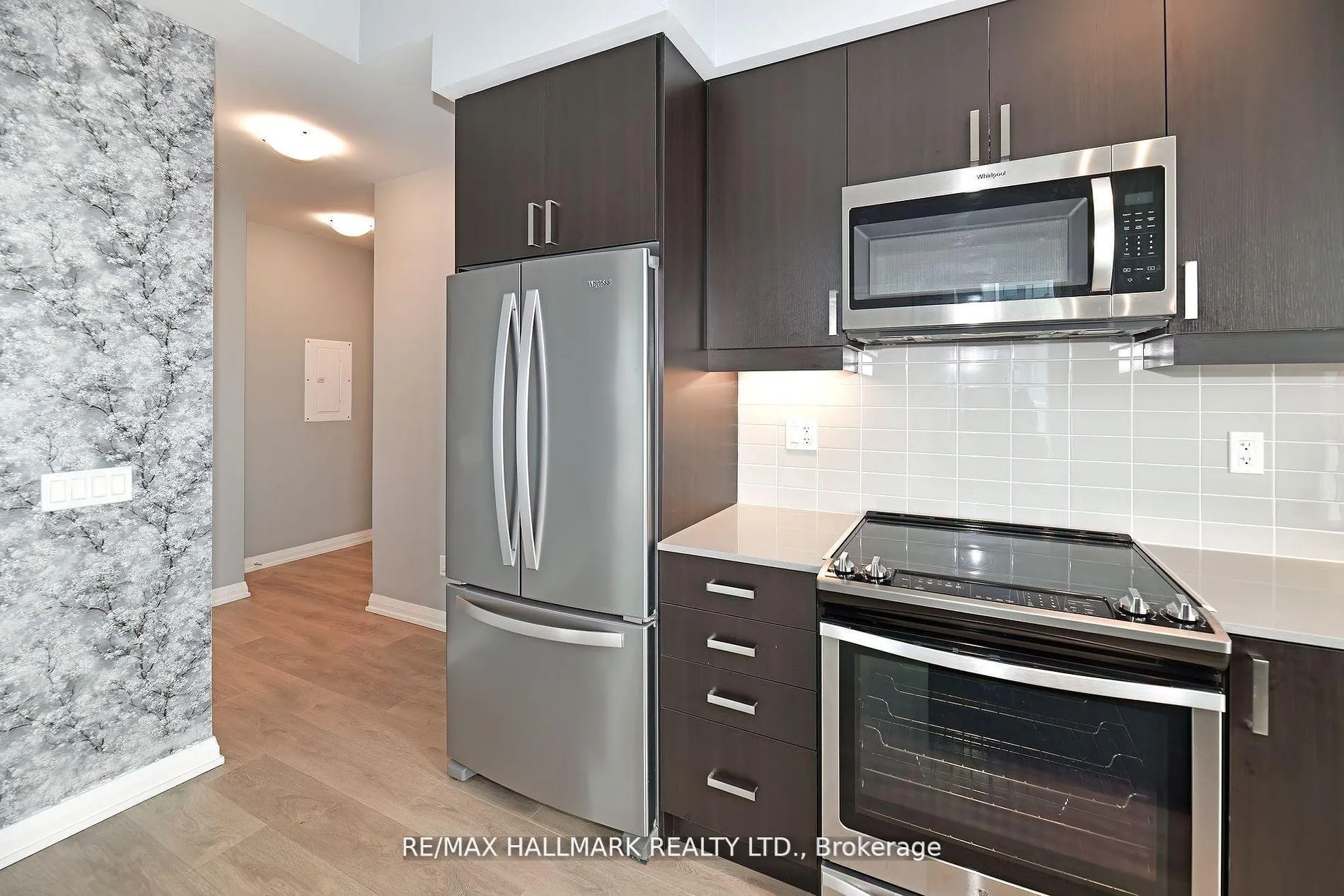 Photo 5 of Unit 906, 7895 Jane Street, Vaughan, Concord — HOMEH