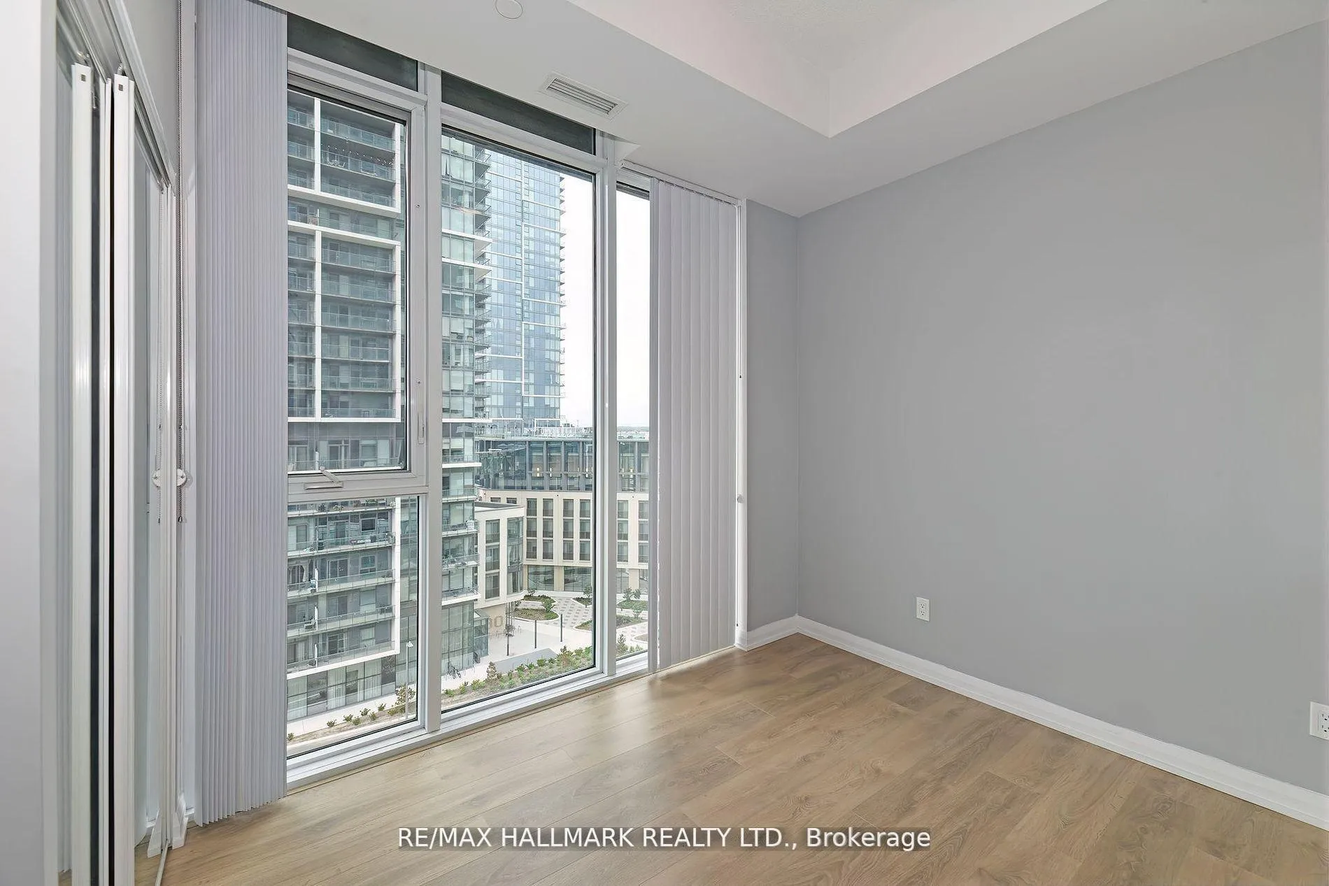 Photo 9 of Unit 906, 7895 Jane Street, Vaughan, Concord — HOMEH