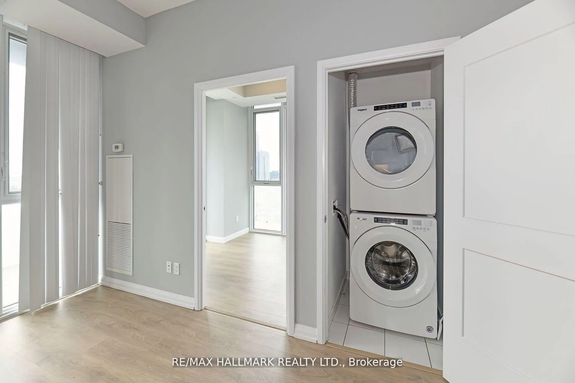 Photo 17 of Unit 906, 7895 Jane Street, Vaughan, Concord — HOMEH