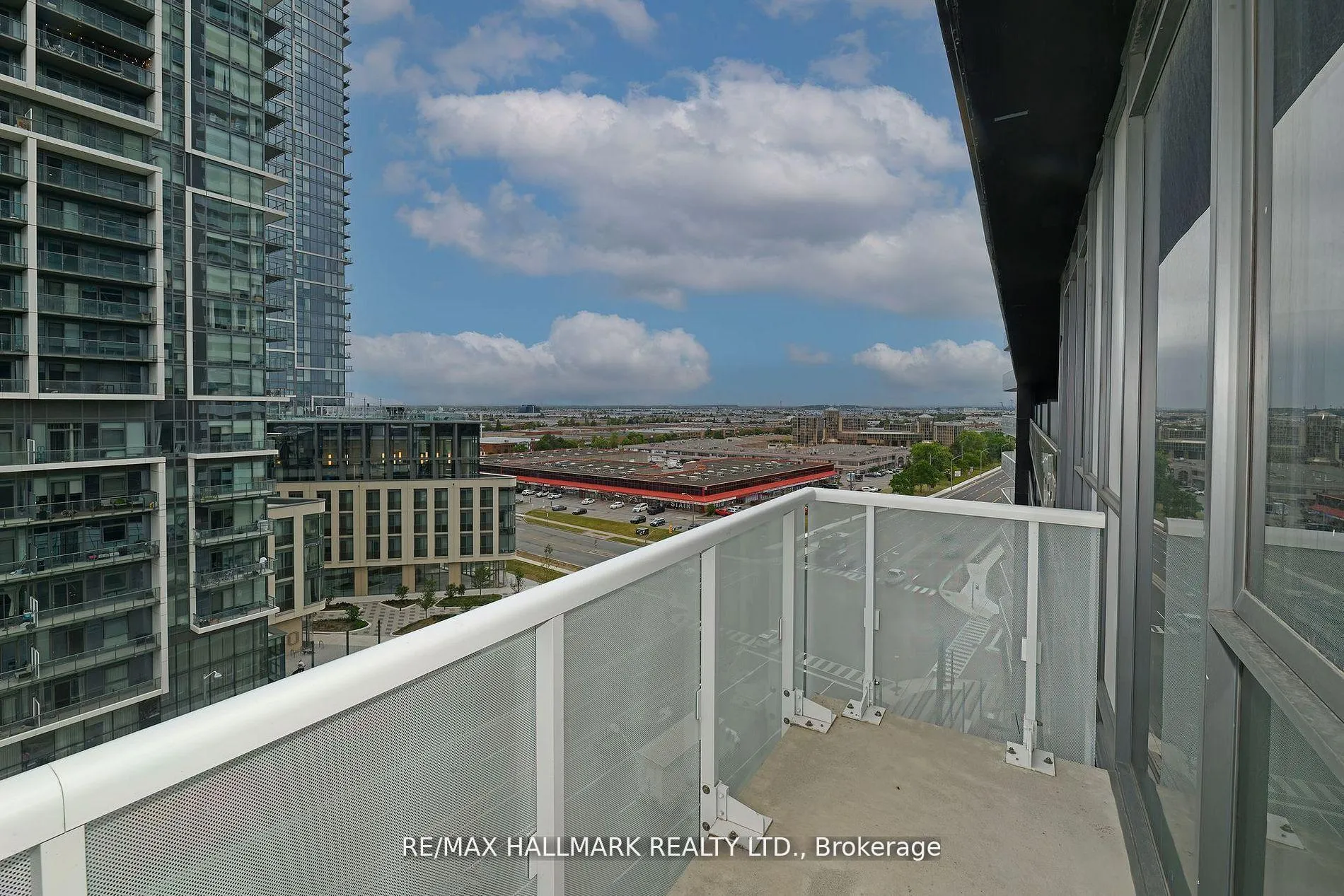 Photo 21 of Unit 906, 7895 Jane Street, Vaughan, Concord — HOMEH