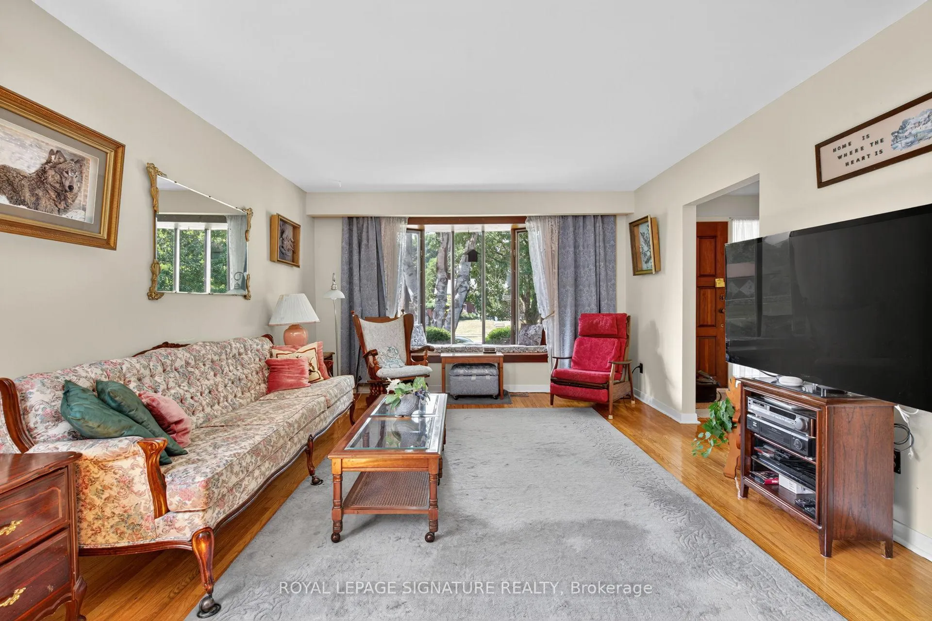 Photo 9 of 3 Samson Crescent, Scarborough, Woburn — HOMEH
