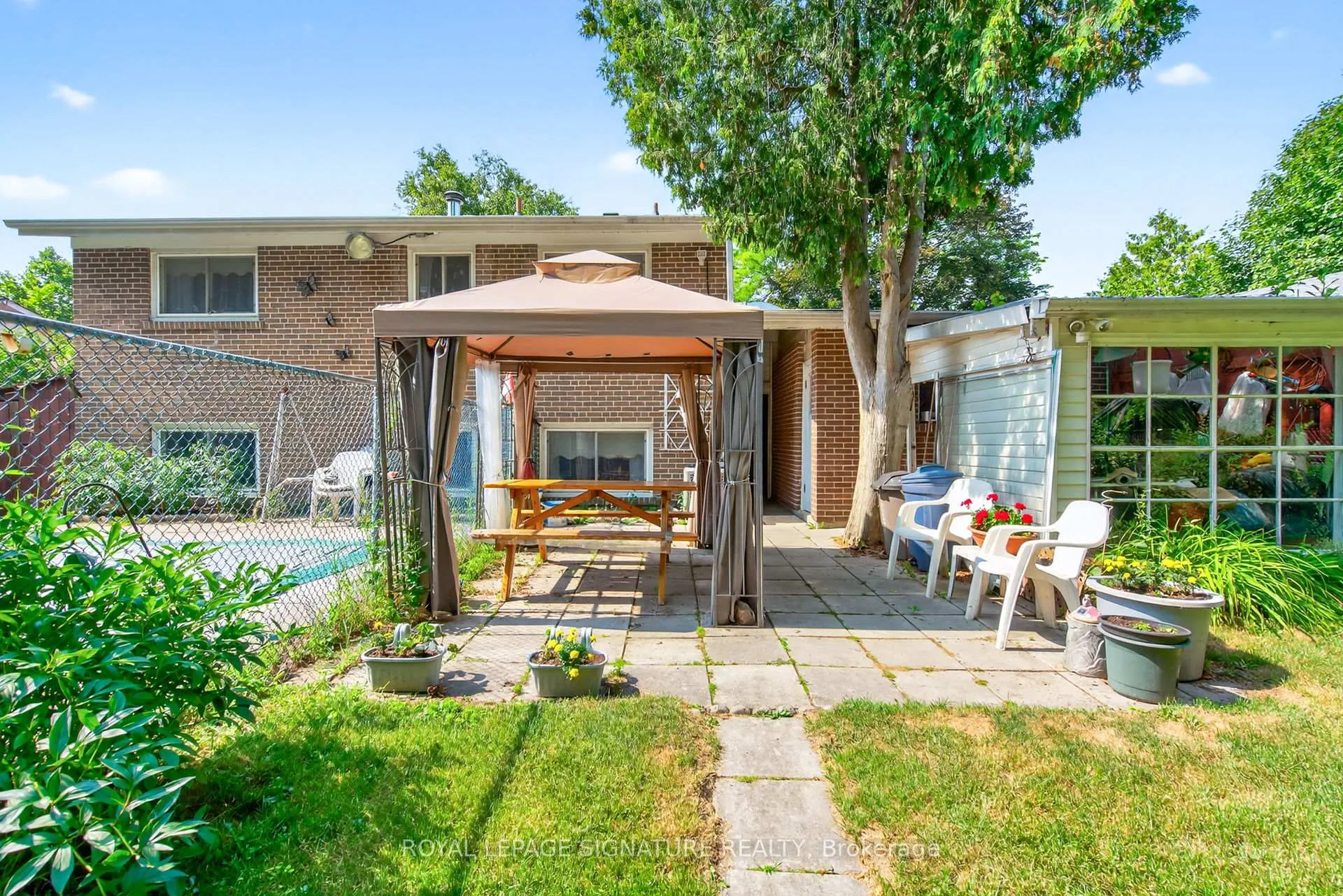 Photo 36 of 3 Samson Crescent, Scarborough, Woburn — HOMEH
