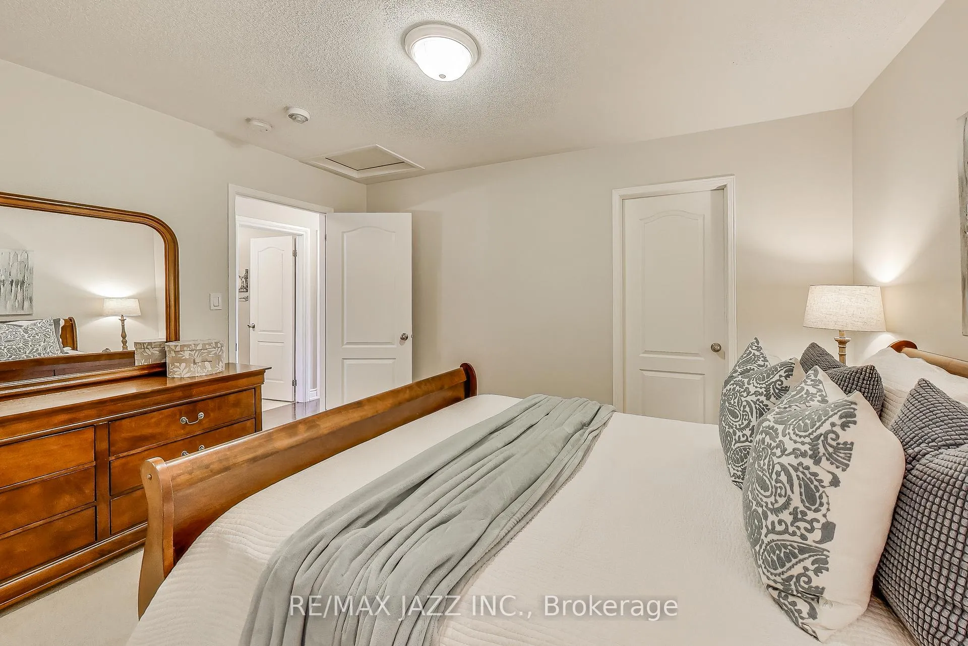 Photo 21 of 2392 Secreto Drive, Oshawa, Windfields — HOMEH