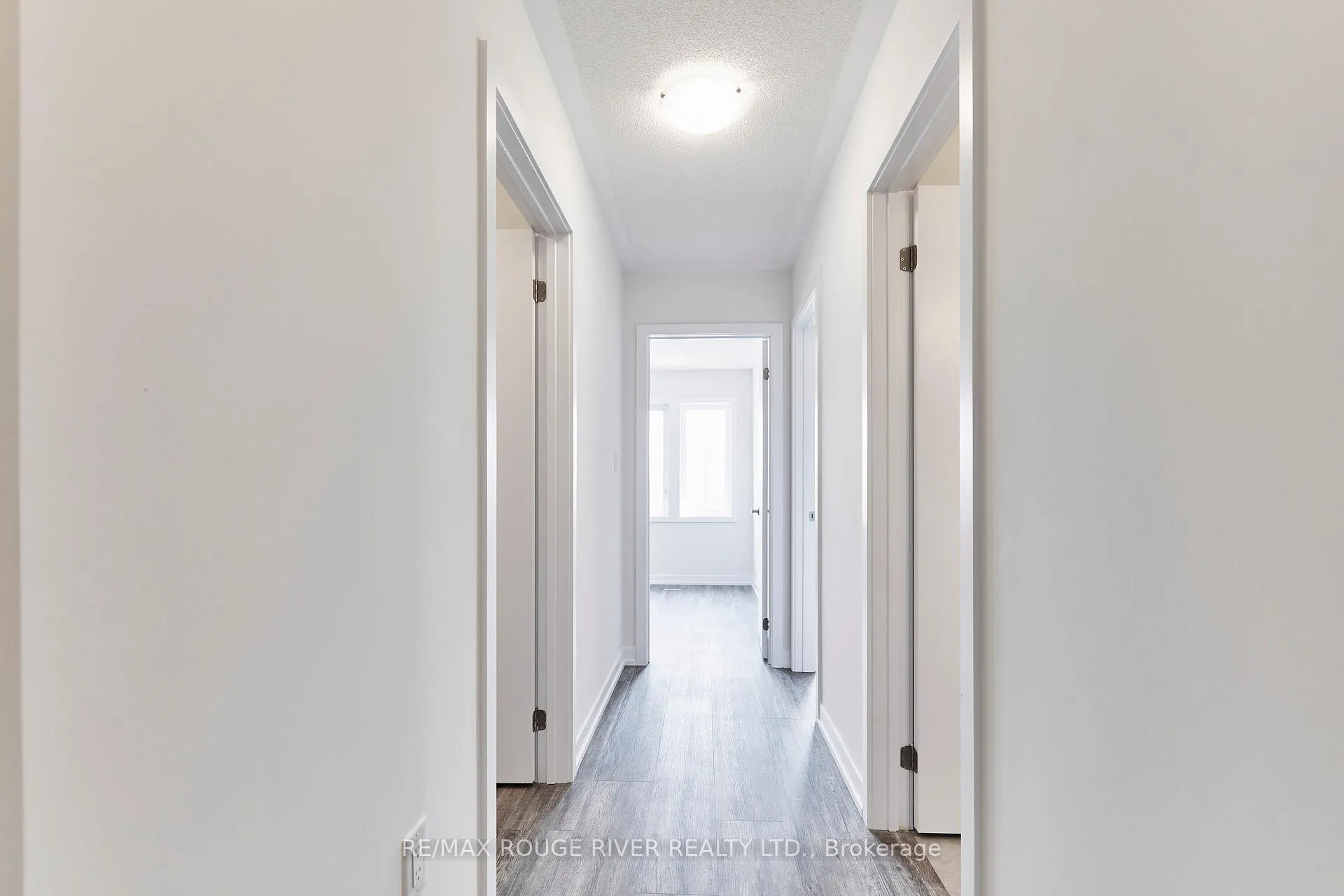 Photo 10 of Unit and unit 86B, 86 Ziibi Way, Clarington, Newcastle — HOMEH