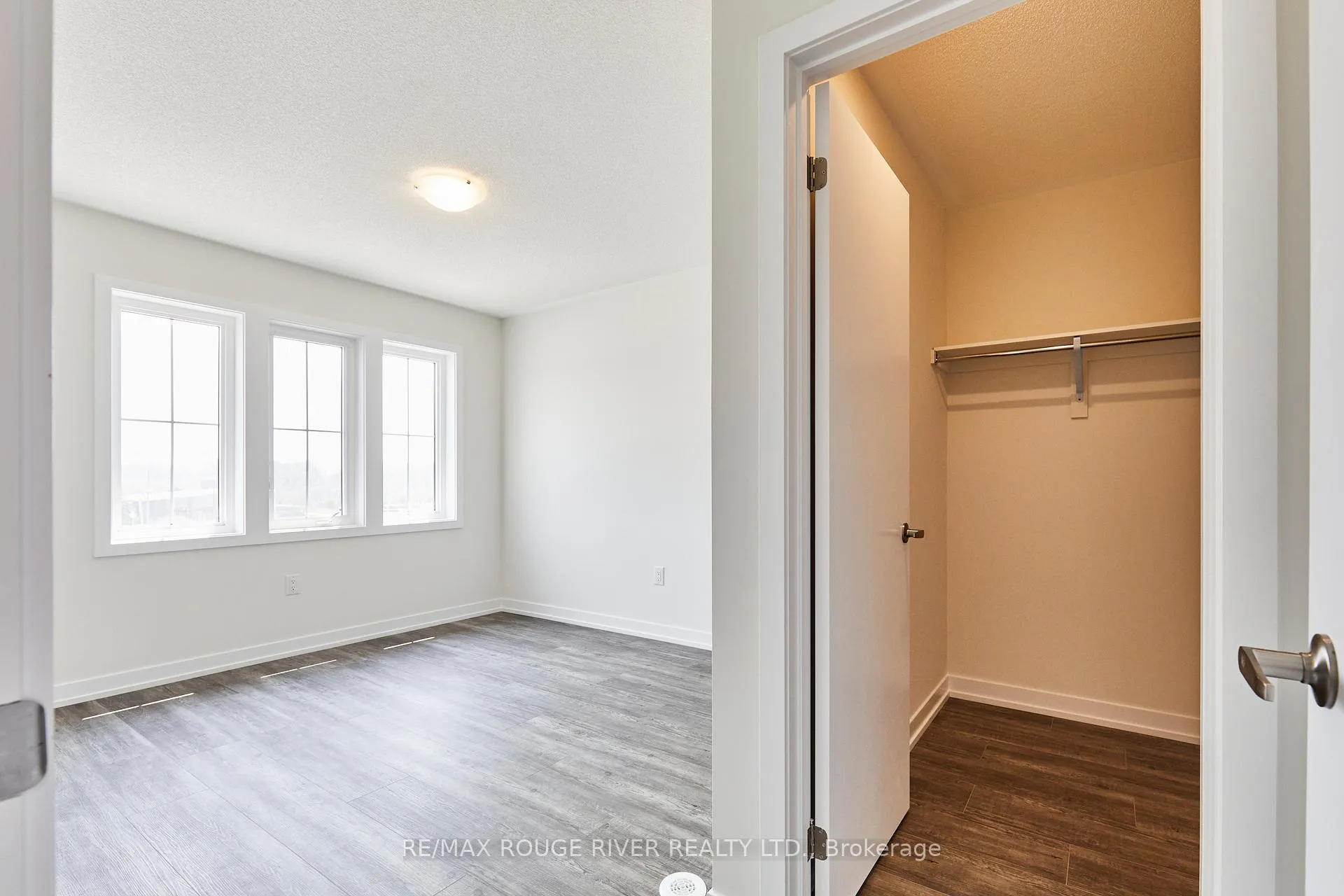 Photo 16 of Unit and unit 86B, 86 Ziibi Way, Clarington, Newcastle — HOMEH