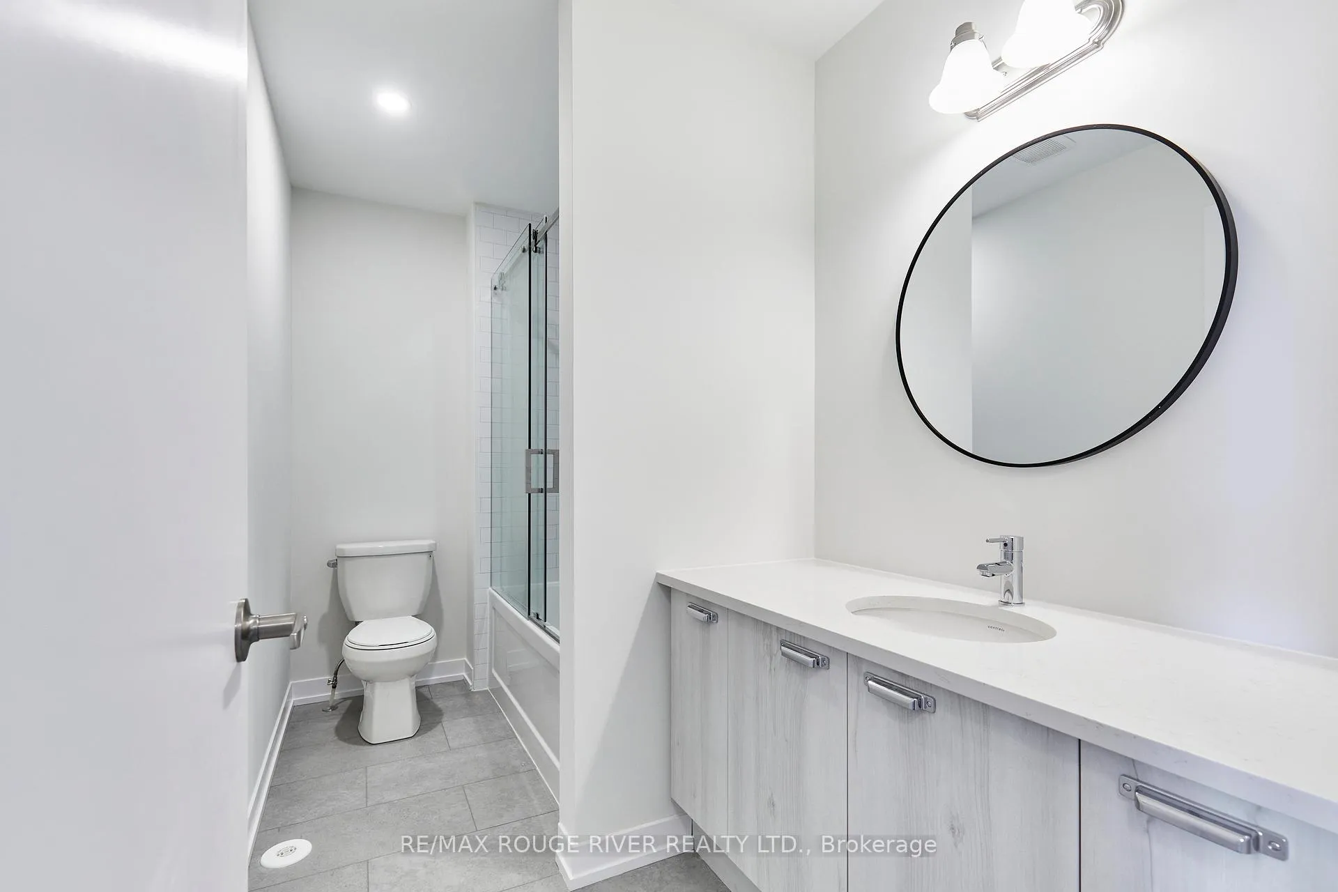 Photo 19 of Unit and unit 86B, 86 Ziibi Way, Clarington, Newcastle — HOMEH