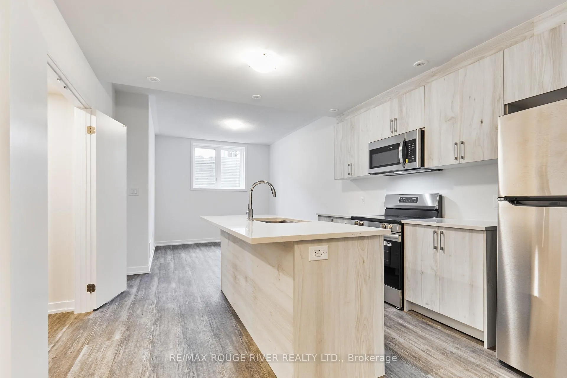 Photo 24 of Unit and unit 86B, 86 Ziibi Way, Clarington, Newcastle — HOMEH
