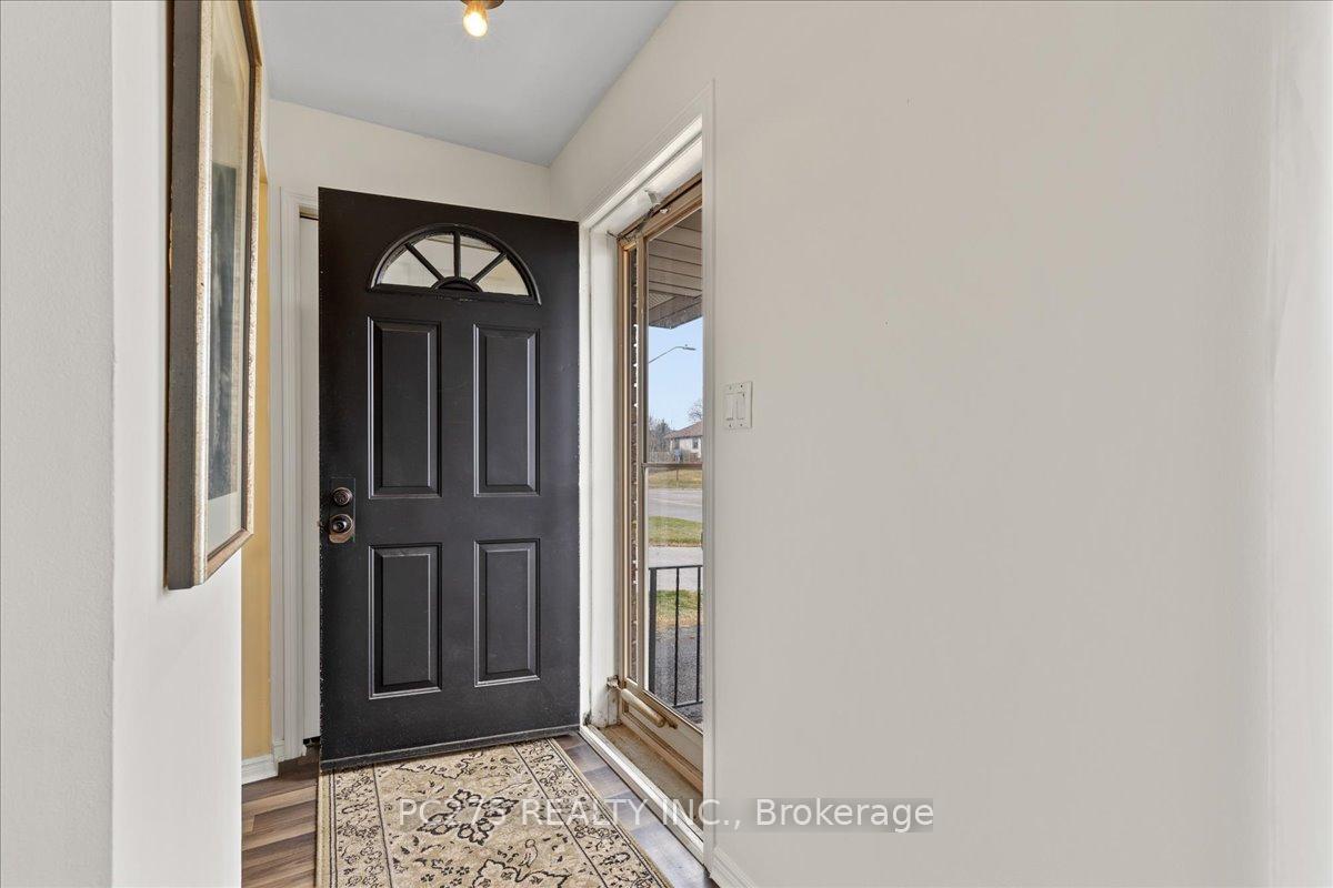 Photo 6 of 33 Northville Drive, Brant, Paris — HOMEH