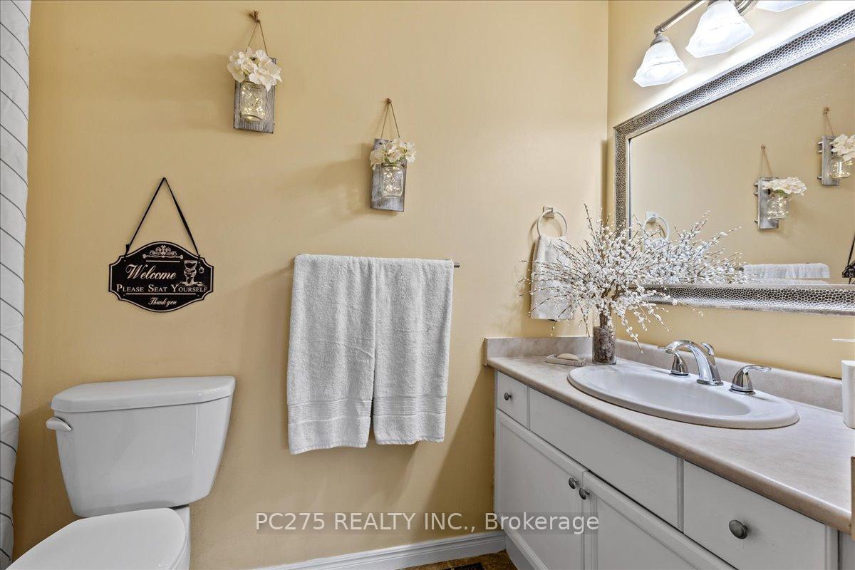 Photo 16 of 33 Northville Drive, Brant, Paris — HOMEH