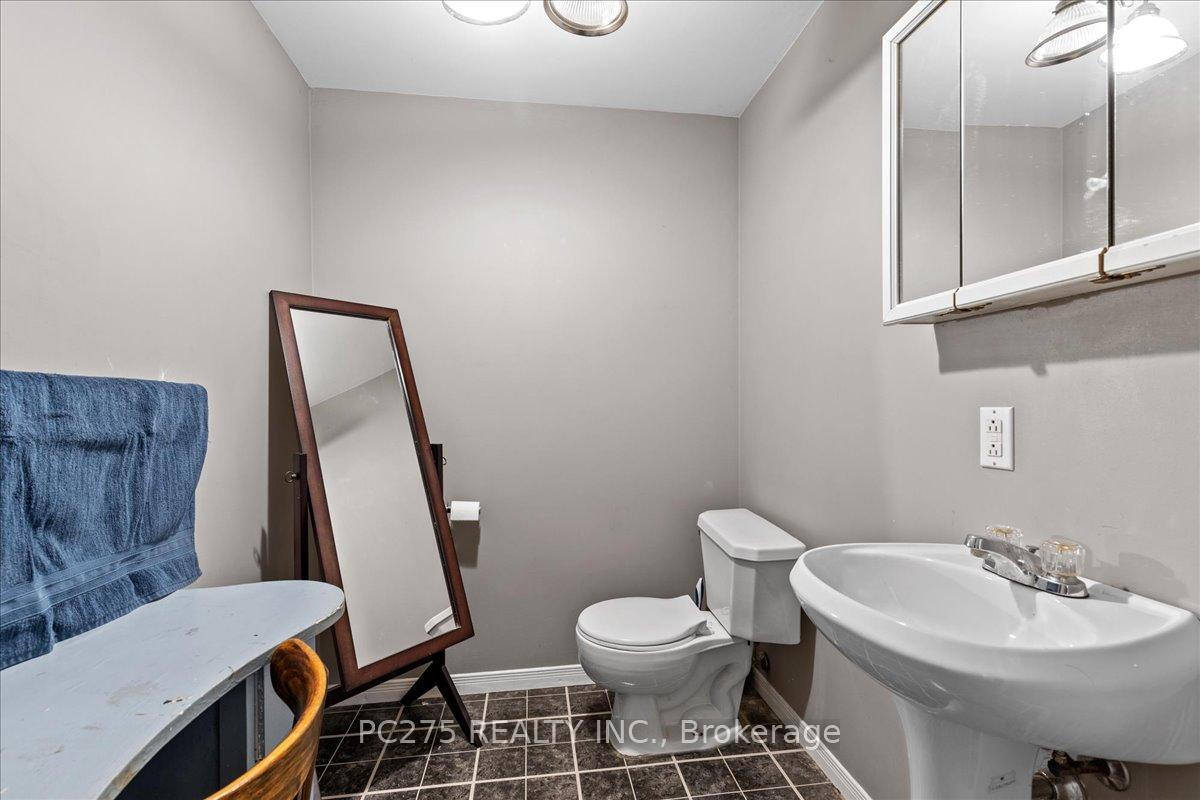 Photo 28 of 33 Northville Drive, Brant, Paris — HOMEH