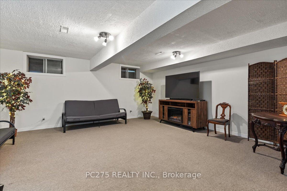 Photo 29 of 33 Northville Drive, Brant, Paris — HOMEH