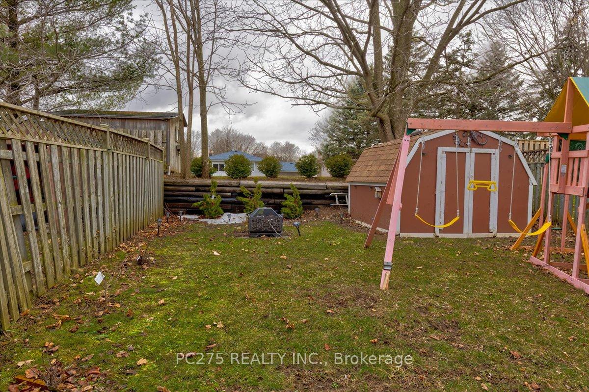 Photo 35 of 33 Northville Drive, Brant, Paris — HOMEH