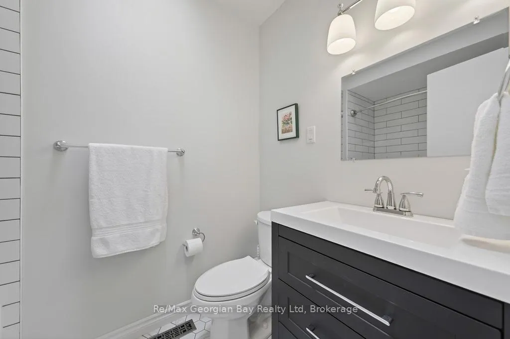 Photo 24 of 197 Mapledawn Drive, Midland — HOMEH