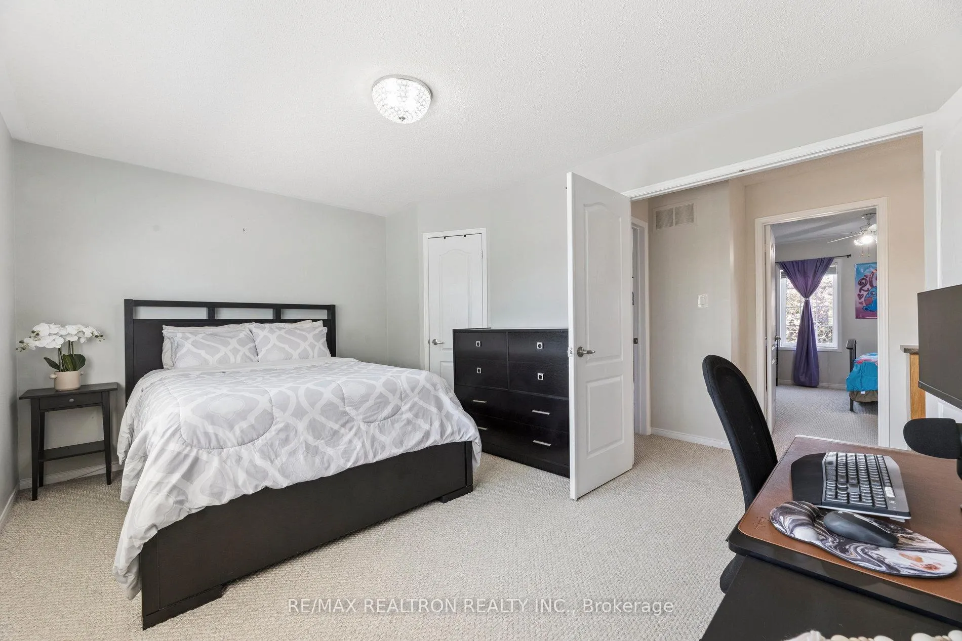 Photo 18 of 33 Lilley Avenue, Ajax, South East — HOMEH