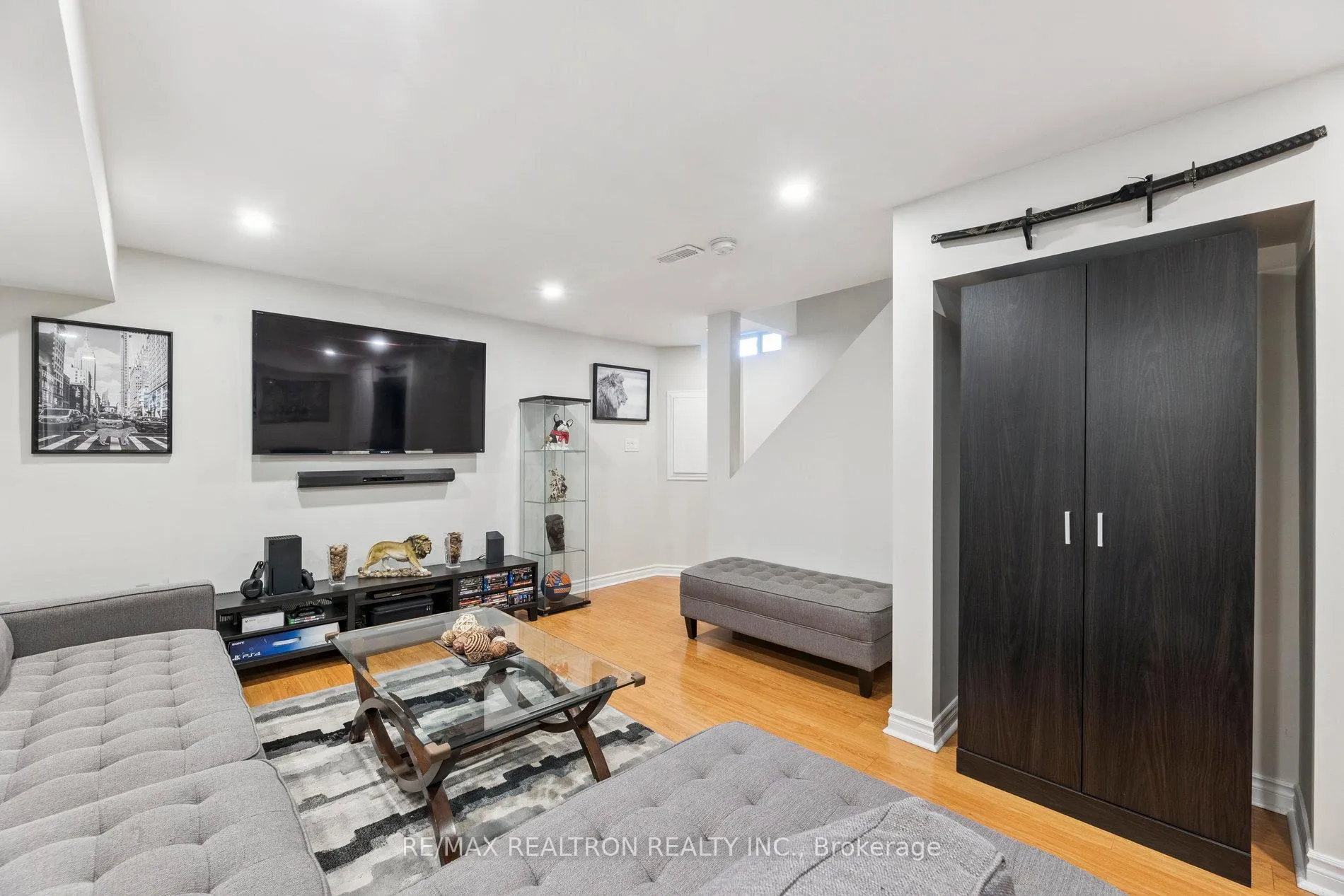 Photo 31 of 33 Lilley Avenue, Ajax, South East — HOMEH