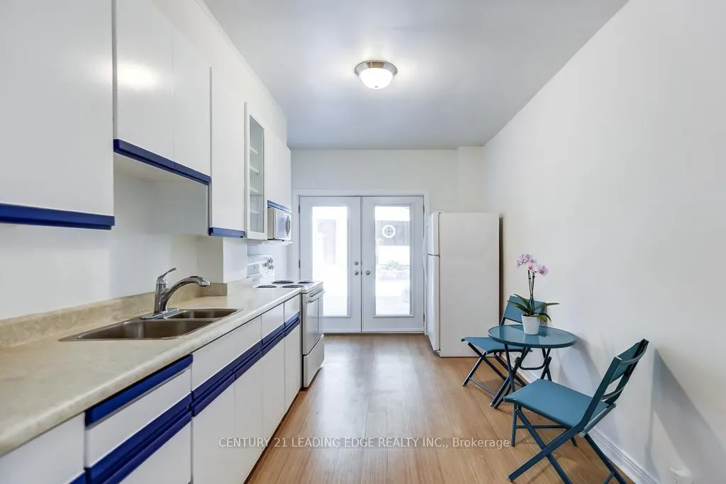 Photo 8 of 210 Withrow Avenue, Toronto, North Riverdale — HOMEH