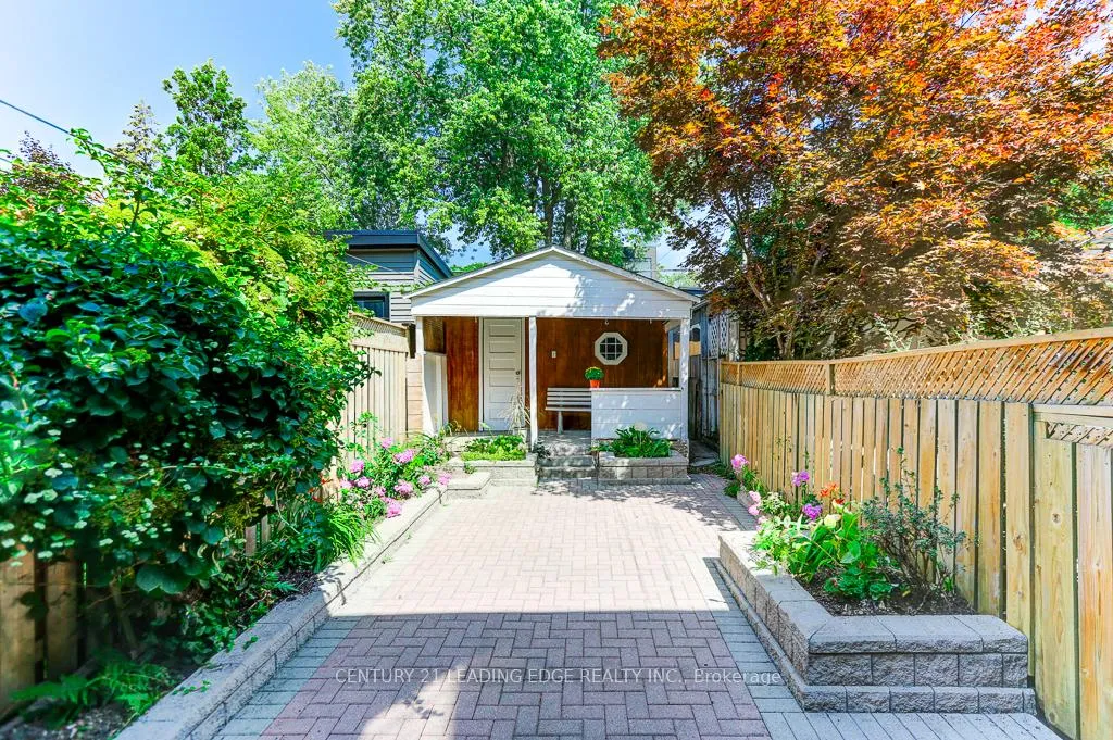 Photo 13 of 210 Withrow Avenue, Toronto, North Riverdale — HOMEH