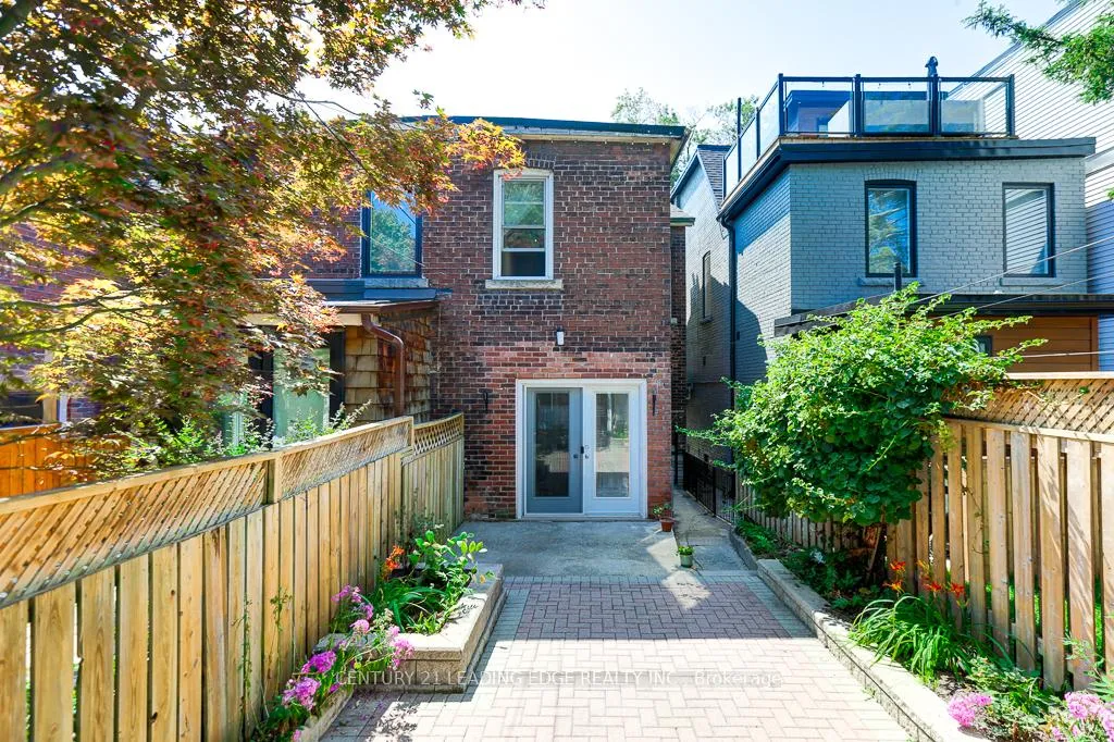 Photo 14 of 210 Withrow Avenue, Toronto, North Riverdale — HOMEH