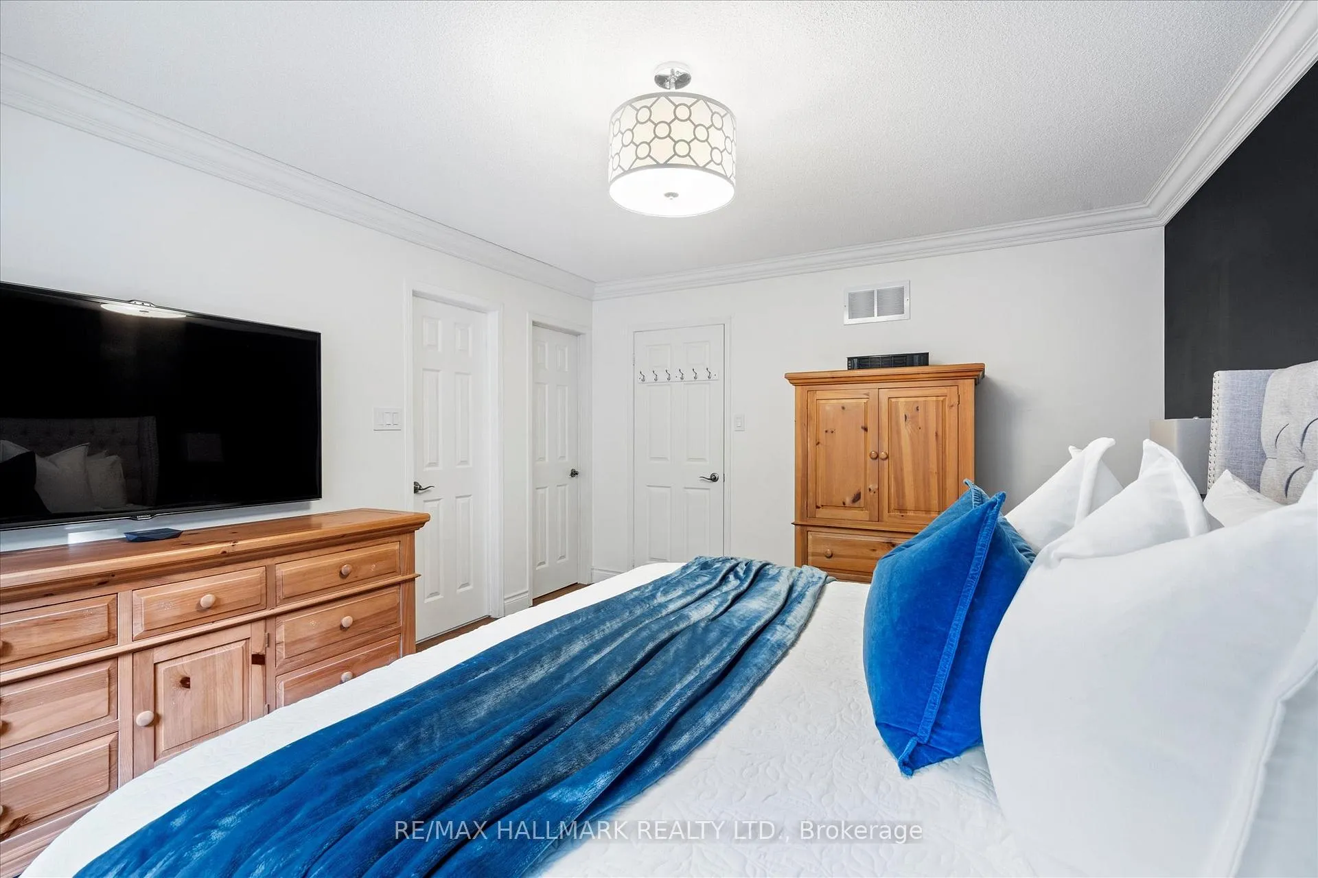 Photo 27 of 354 Strouds Lane, Pickering, Highbush — HOMEH