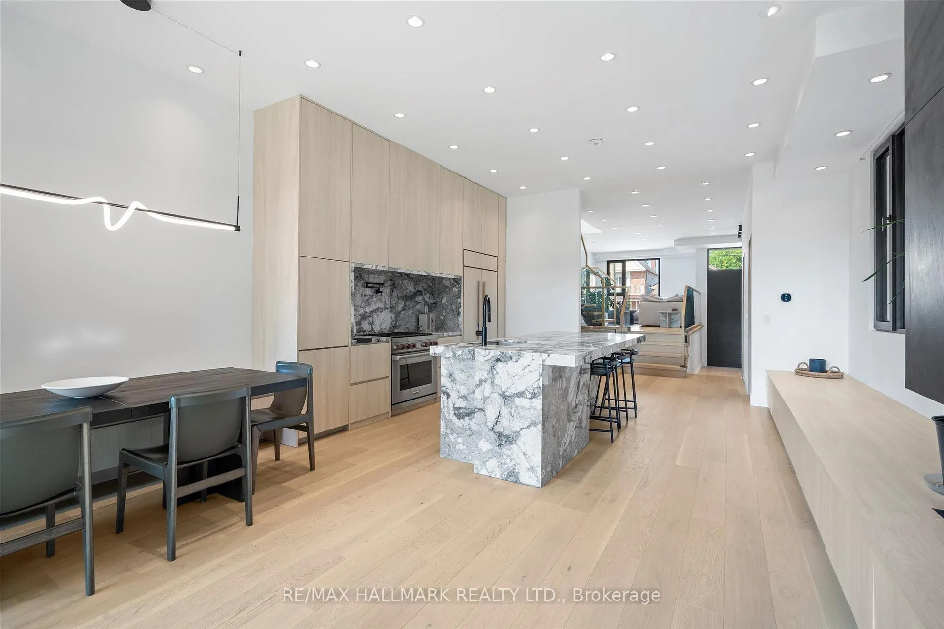 Photo 13 of 31 Redwood Avenue, Toronto, Greenwood-Coxwell — HOMEH