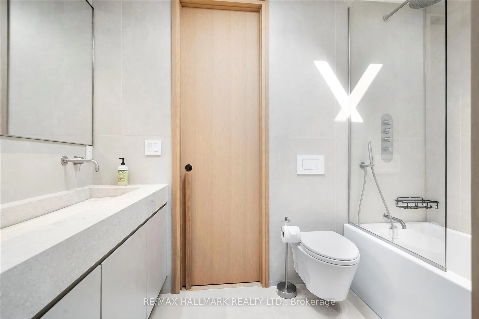 Photo 28 of 31 Redwood Avenue, Toronto, Greenwood-Coxwell — HOMEH