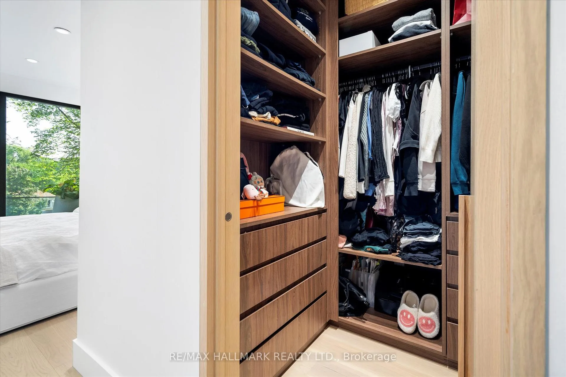 Photo 38 of 31 Redwood Avenue, Toronto, Greenwood-Coxwell — HOMEH